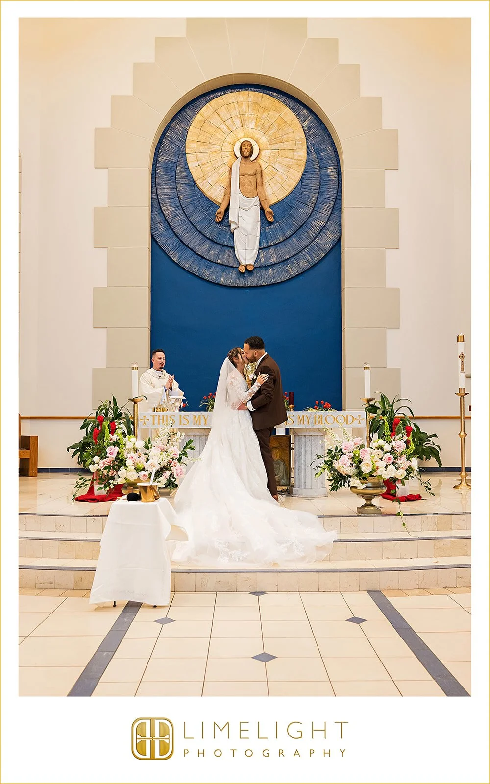 nicole-kevin-wedding-photography-nativity-catholic-church-lithia-acres-barn-florida36.jpg