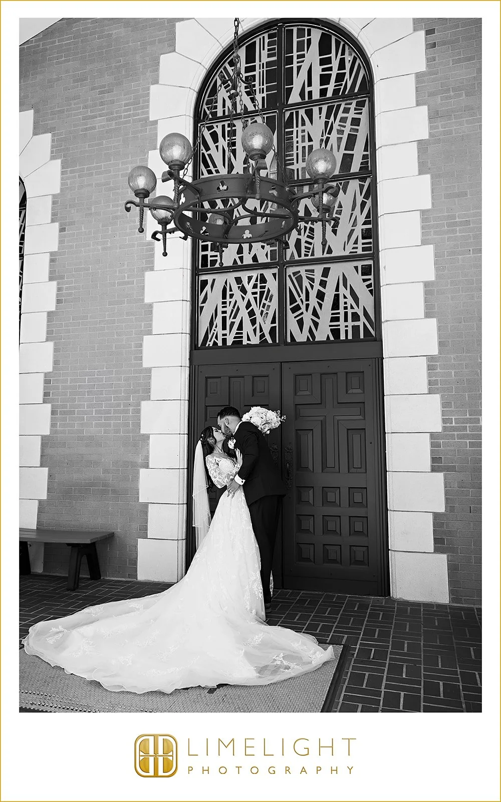 nicole-kevin-wedding-photography-nativity-catholic-church-lithia-acres-barn-florida37.jpg