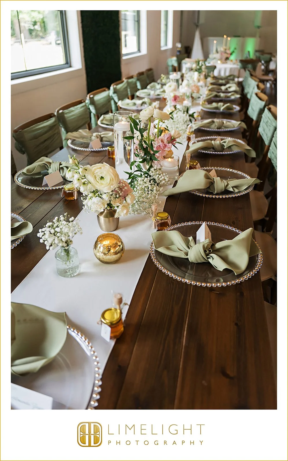 nicole-kevin-wedding-photography-nativity-catholic-church-lithia-acres-barn-florida38.jpg