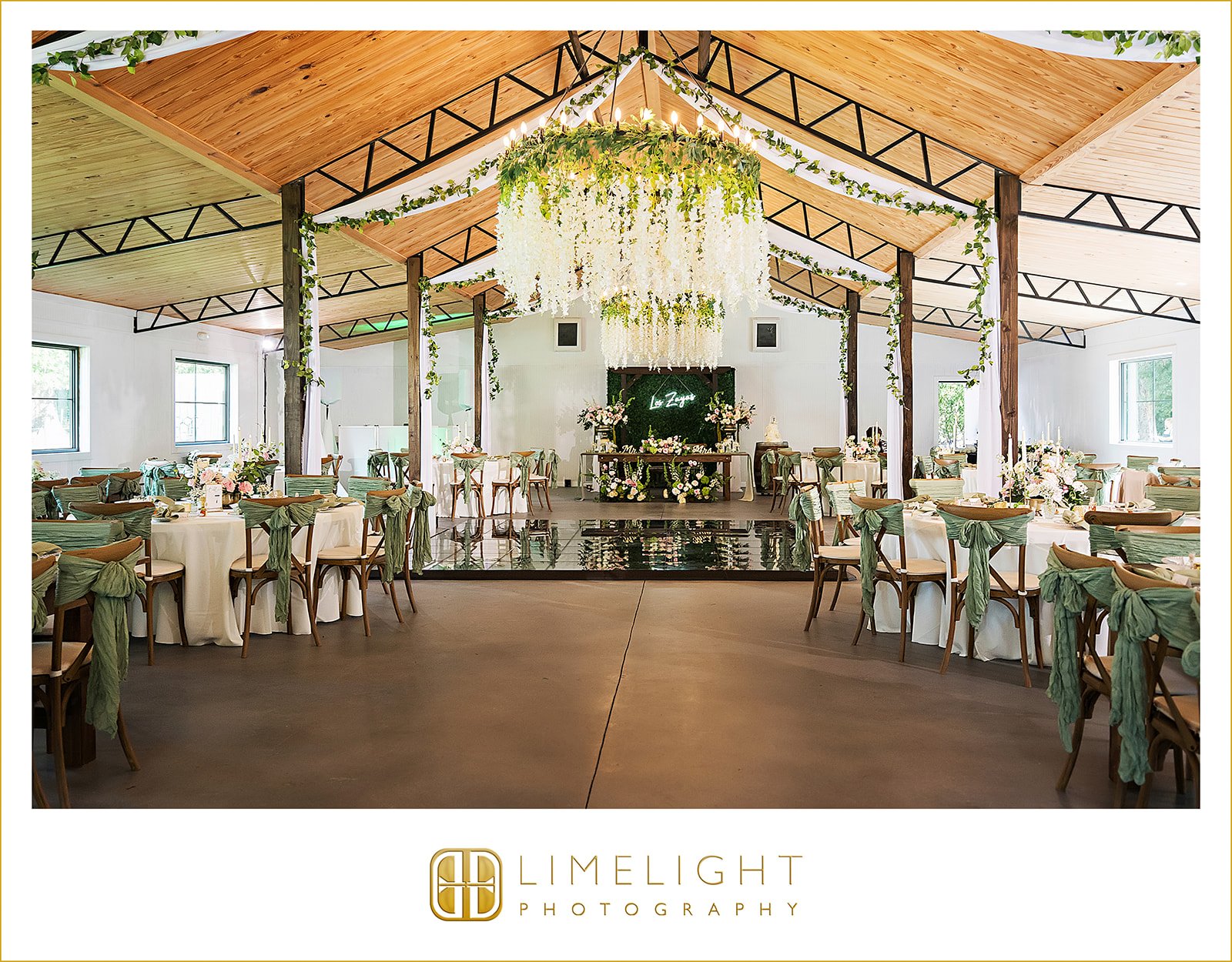 nicole-kevin-wedding-photography-nativity-catholic-church-lithia-acres-barn-florida52.jpg