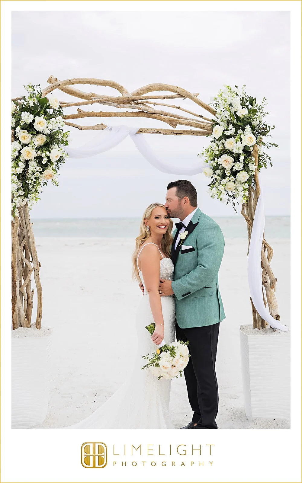 christy-brett-wedding-photography-the-resort-at-longboat-key-club-florida30.jpg