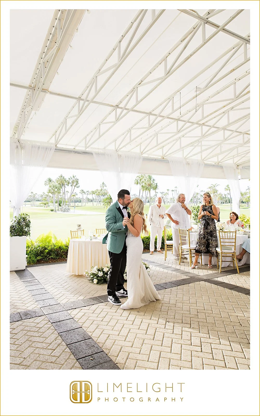 christy-brett-wedding-photography-the-resort-at-longboat-key-club-florida42.jpg