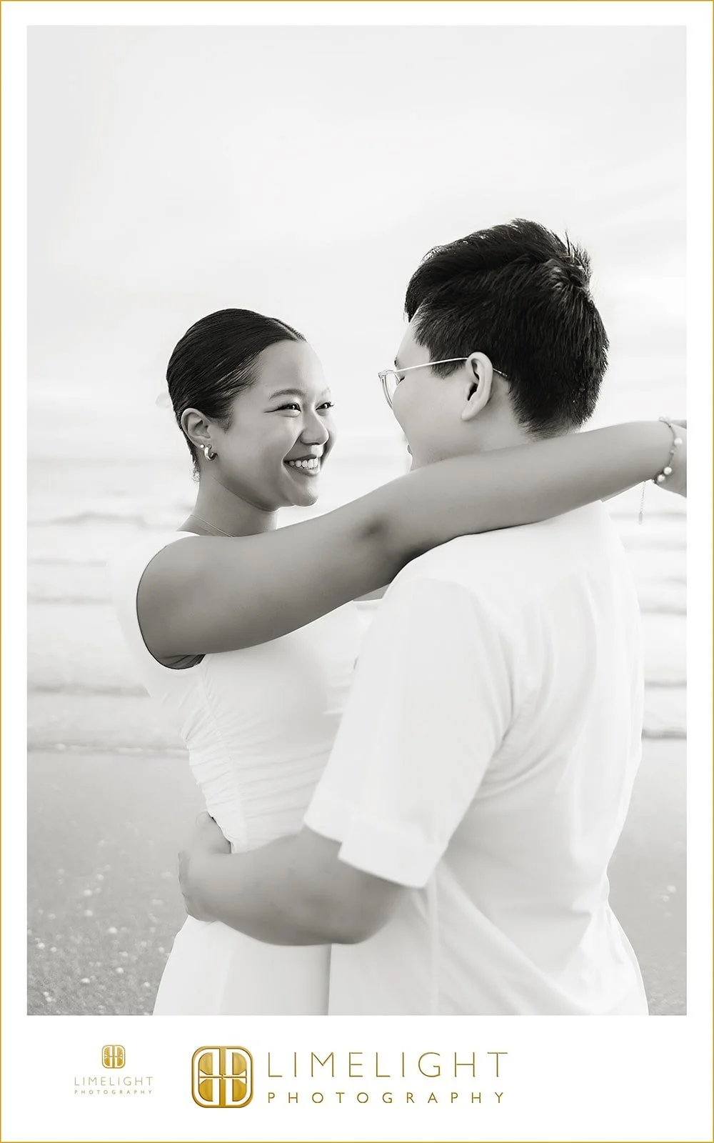 stephanie-min-sand-key-park-clearwater-beach-engagement-photography11.jpg
