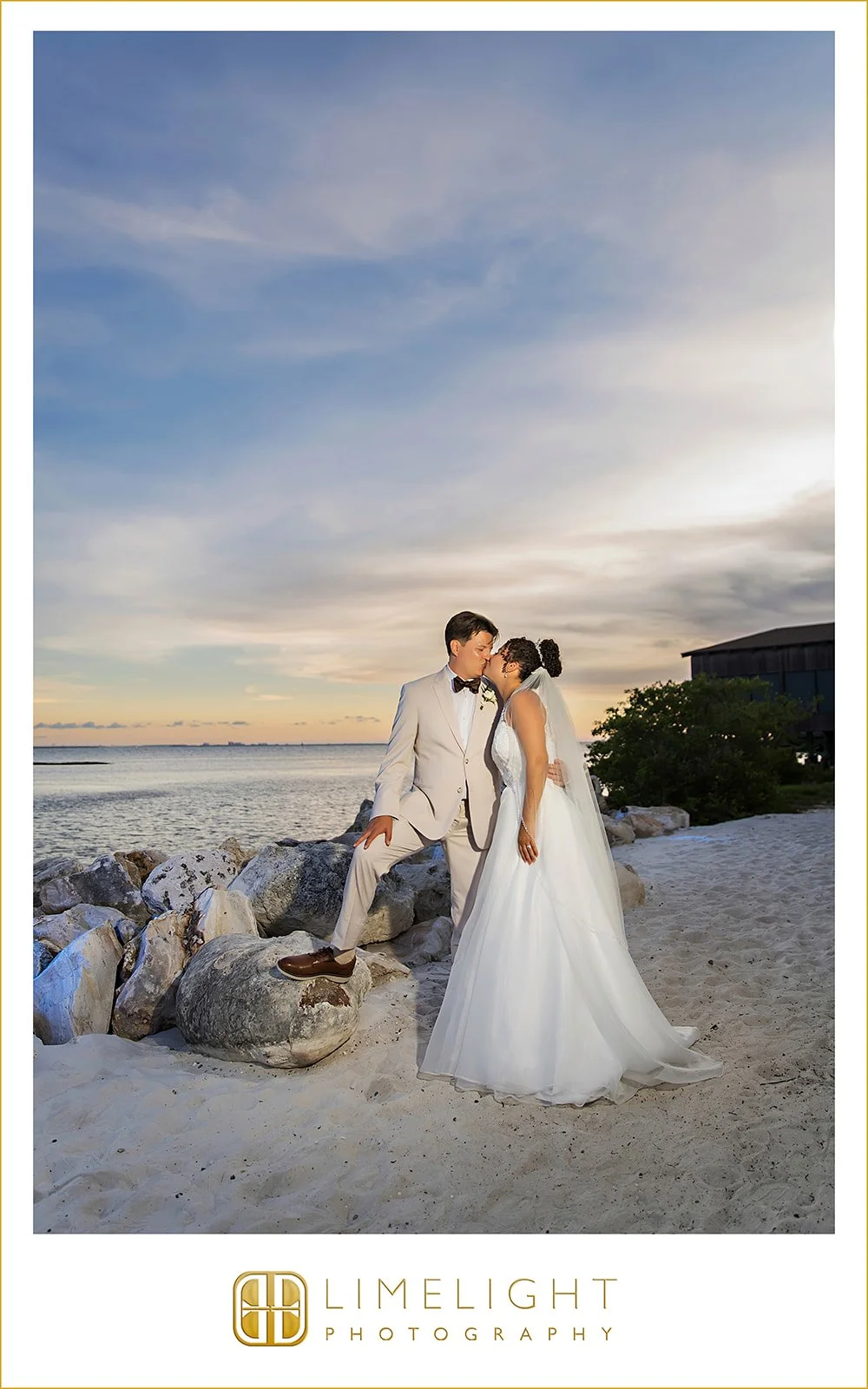 marie-duncan-wedding-photography-the-current-hotel-tampa-florida45.jpg