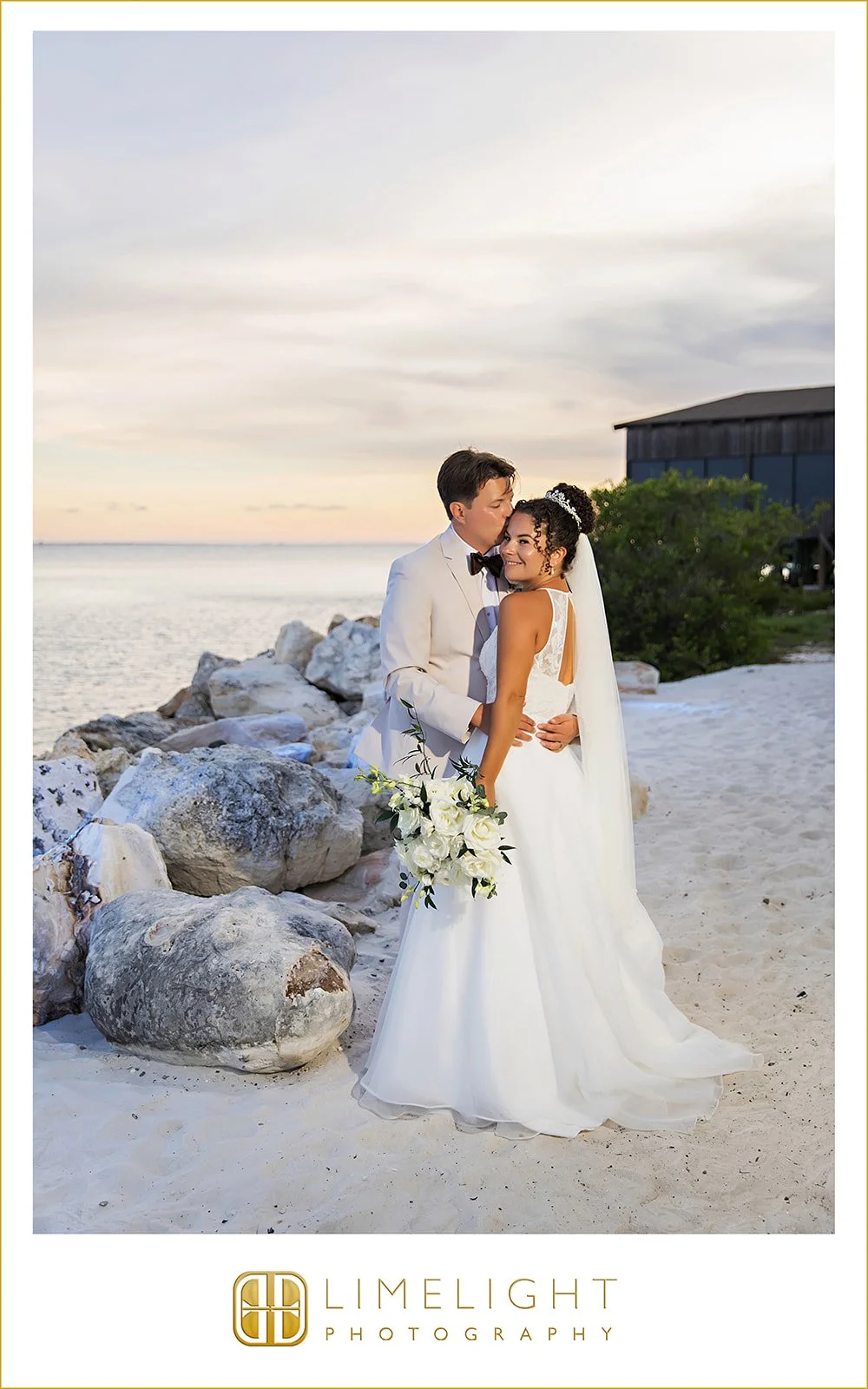 marie-duncan-wedding-photography-the-current-hotel-tampa-florida46.jpg