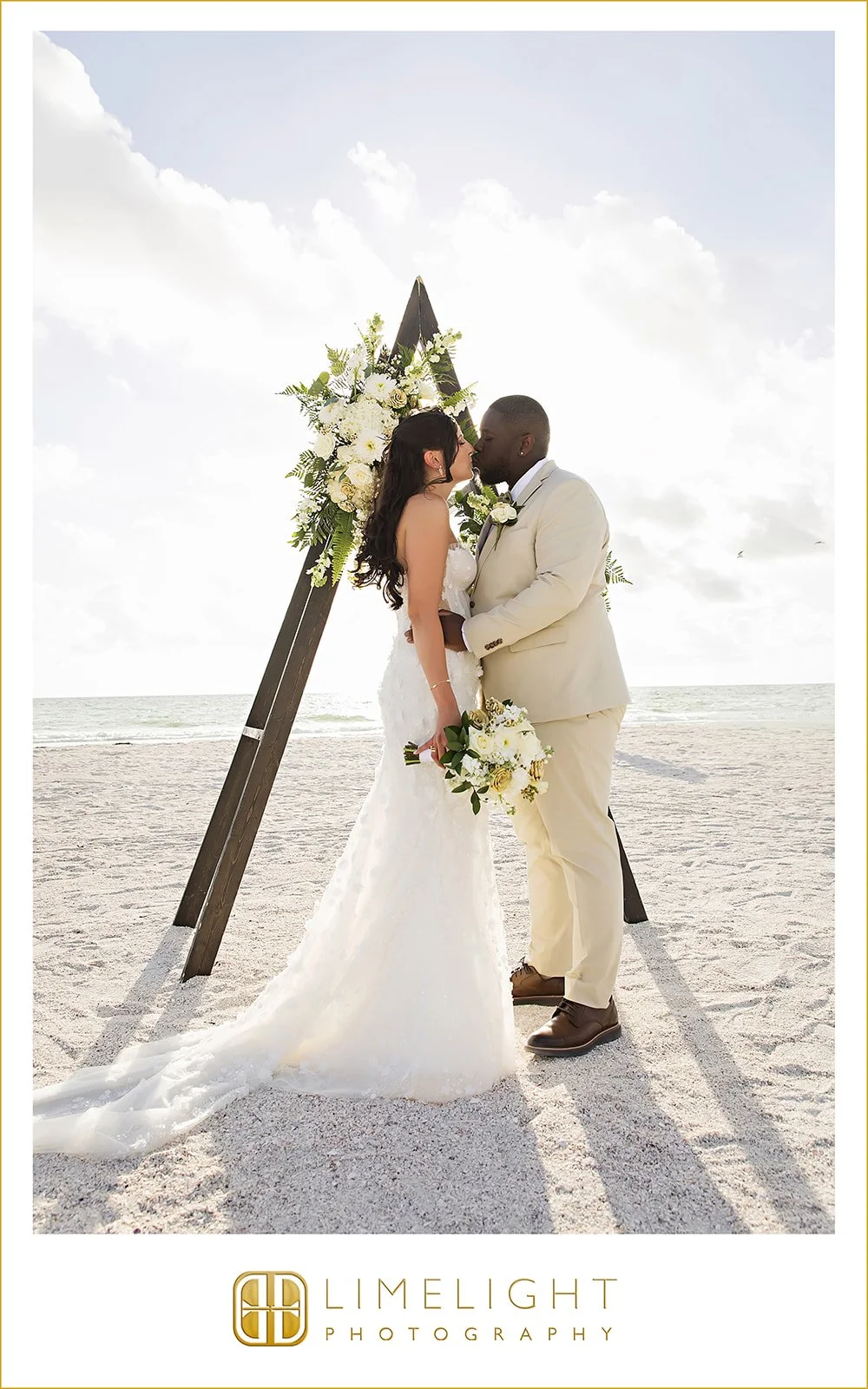 sierra-de-lontay-wedding-photography-pass-a-grille-beach-st-pete-florida36.jpg