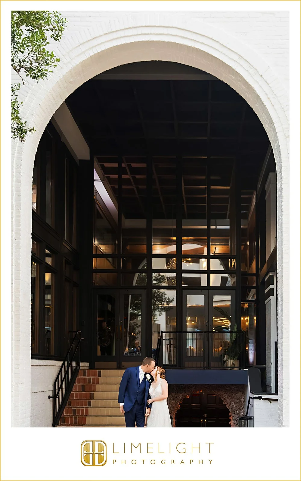 jenna-holden-wedding-photography-harborside-chapel-safety-harbor-station-house-st-pete-florida40.jpg
