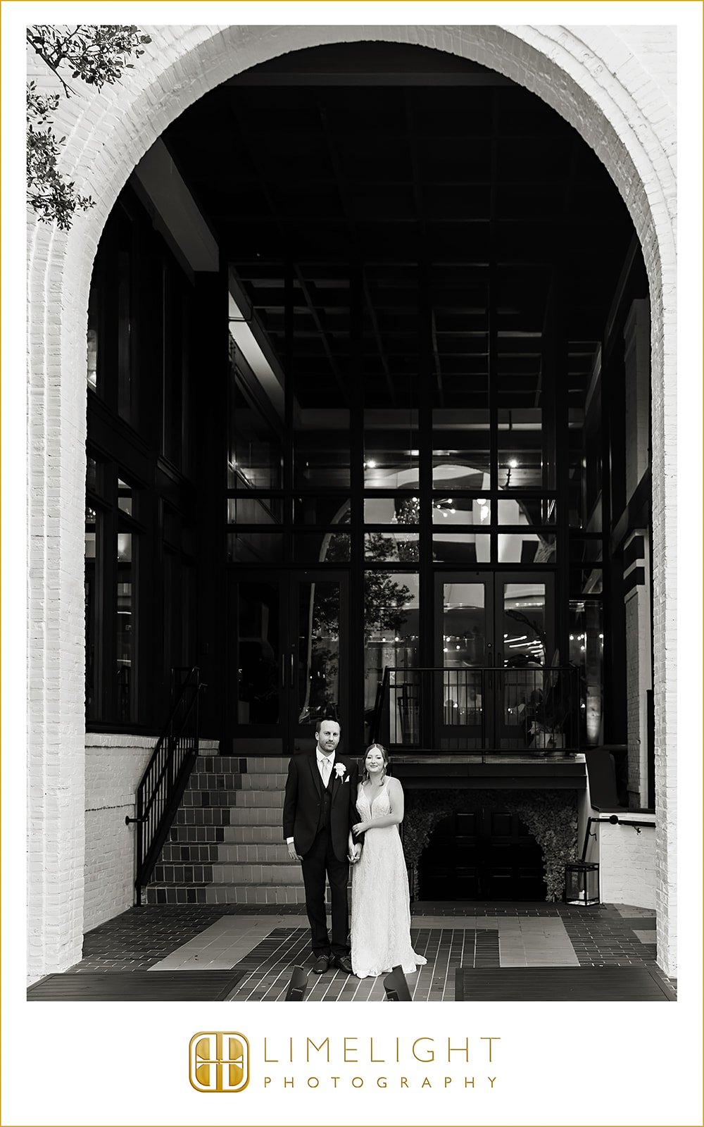 jenna-holden-wedding-photography-harborside-chapel-safety-harbor-station-house-st-pete-florida41.jpg