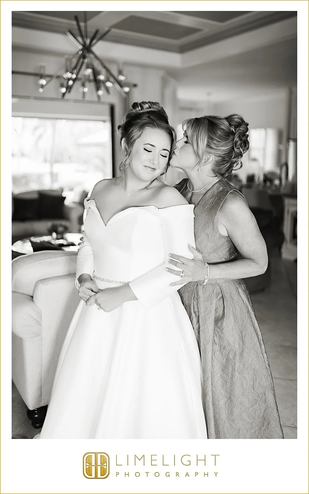 amanda-ryan-wedding-day-photography-lakewood-Ranch-and-sarasota-county-courthouse-florida12.jpg