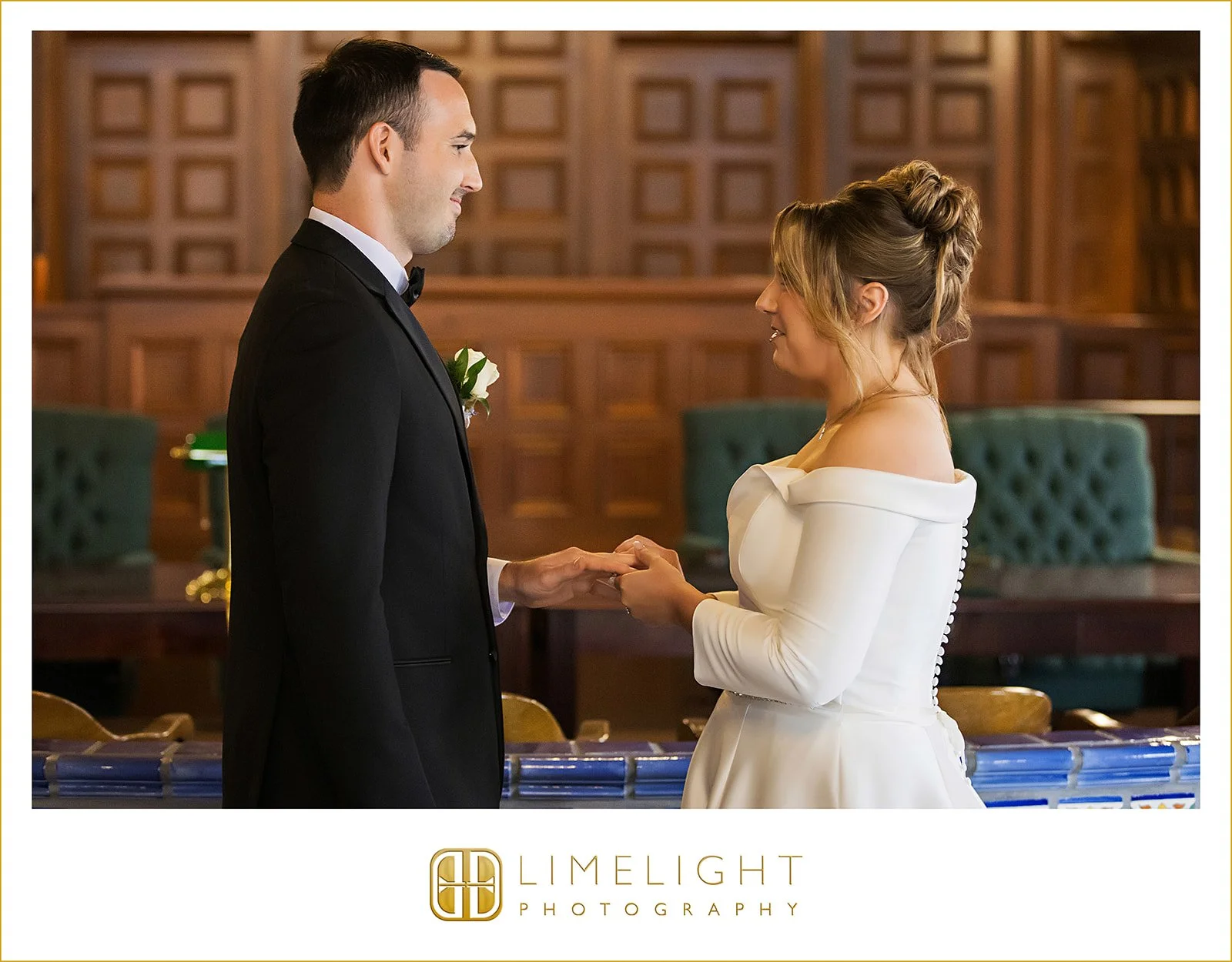 amanda-ryan-wedding-day-photography-lakewood-Ranch-and-sarasota-county-courthouse-florida25.jpg