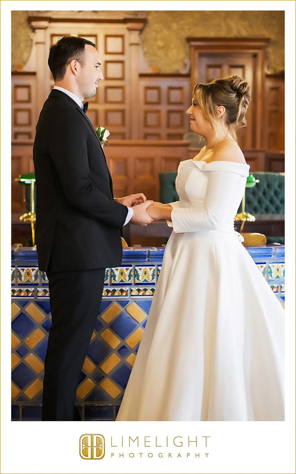 amanda-ryan-wedding-day-photography-lakewood-Ranch-and-sarasota-county-courthouse-florida27.jpg
