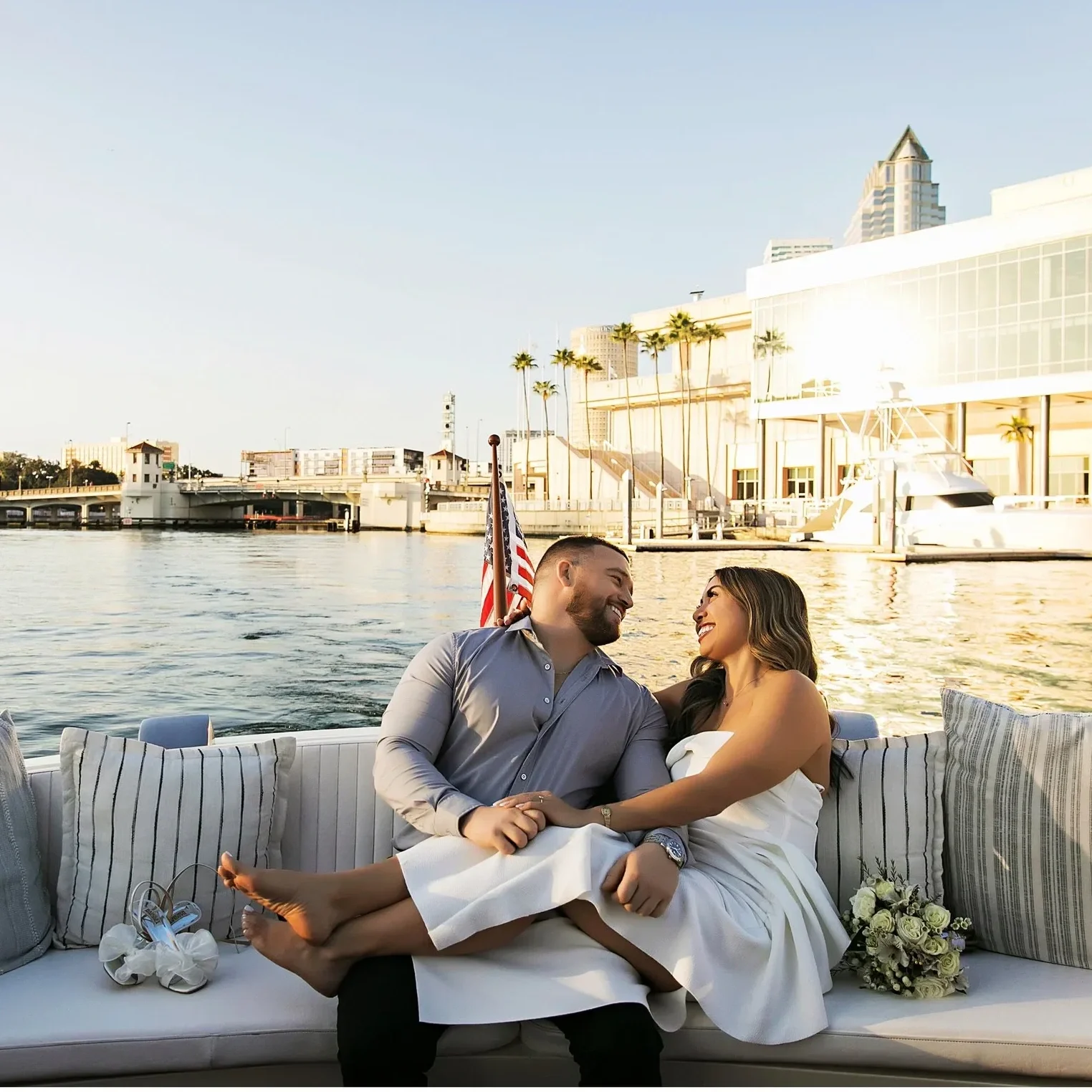 nicole-ryan-tampa-engagement-session-photography-tampa-water-limo15.webp