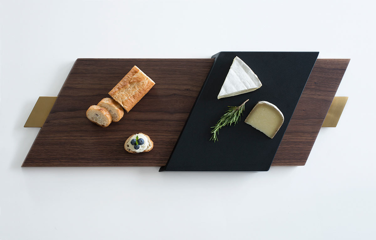 Finell slide tray