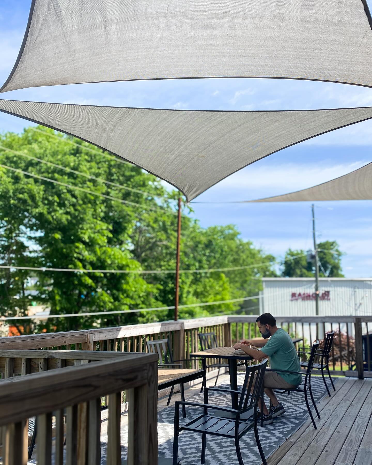 Happy Monday!  It&rsquo;s perfect deck weather today and our members are taking advantage of our awesome outdoor workspaces. Come join us on the deck for the day or as a full time Hub member. 😎