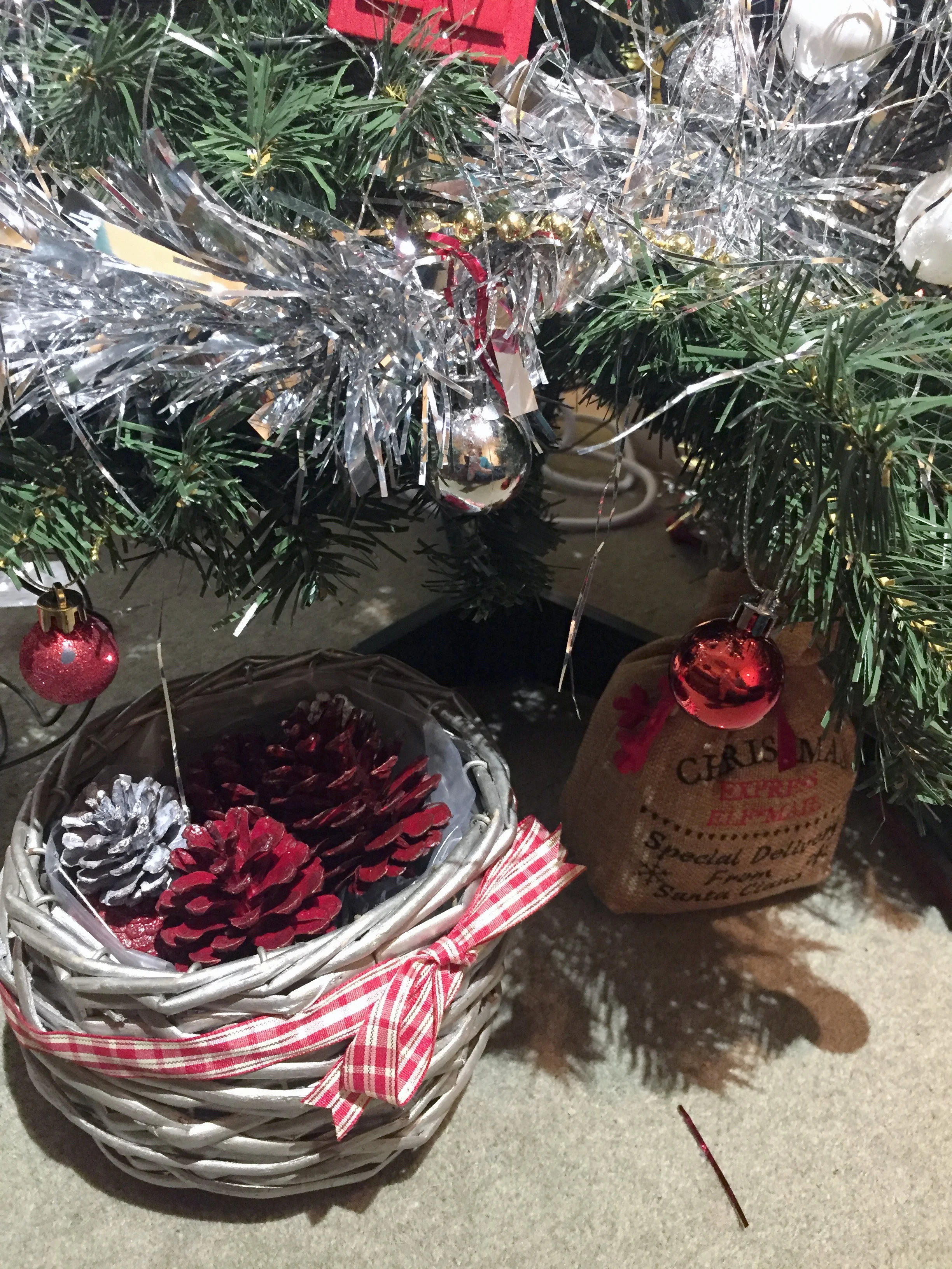 christmastree.jpg