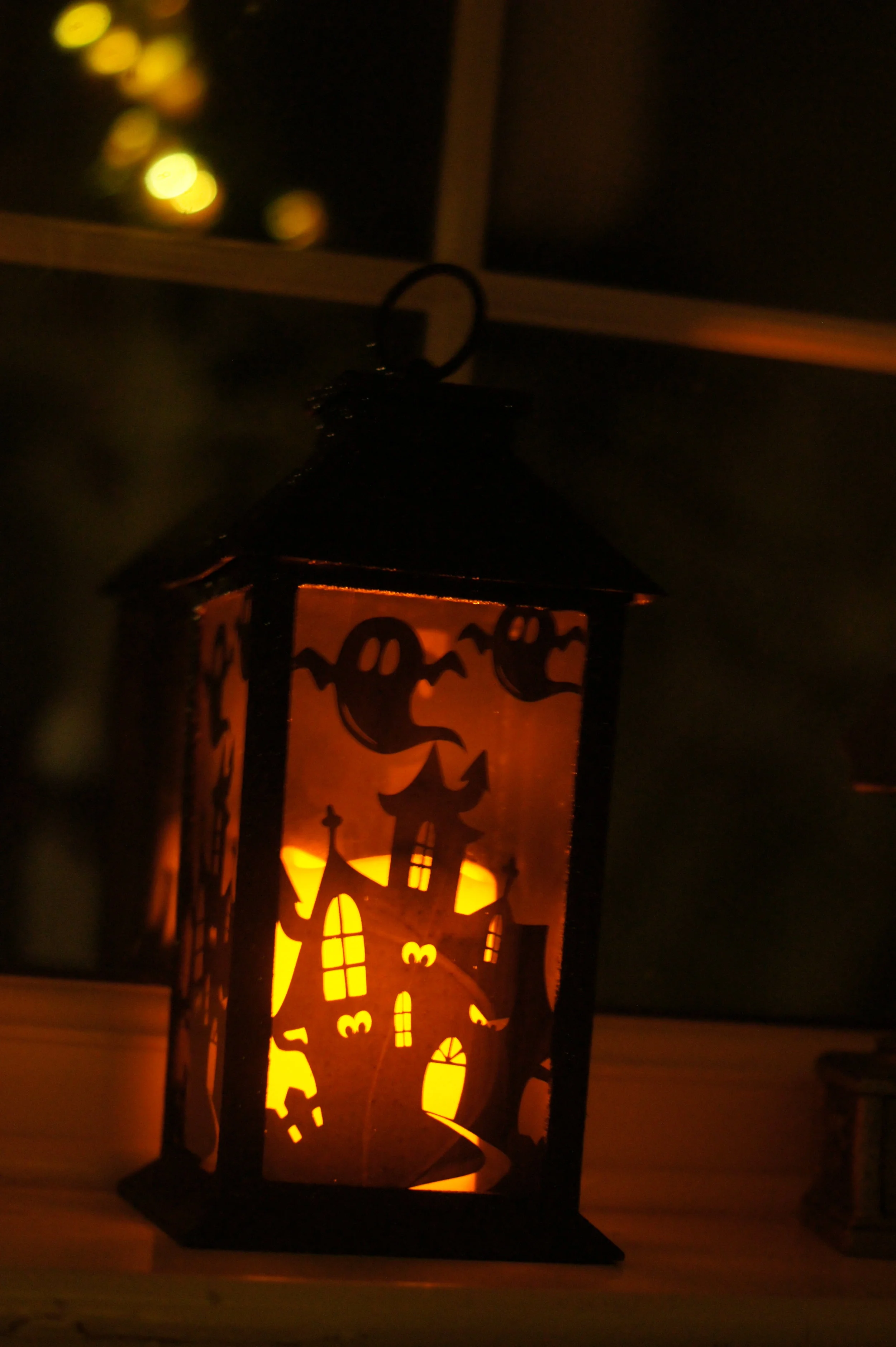 halloweendecor.jpg