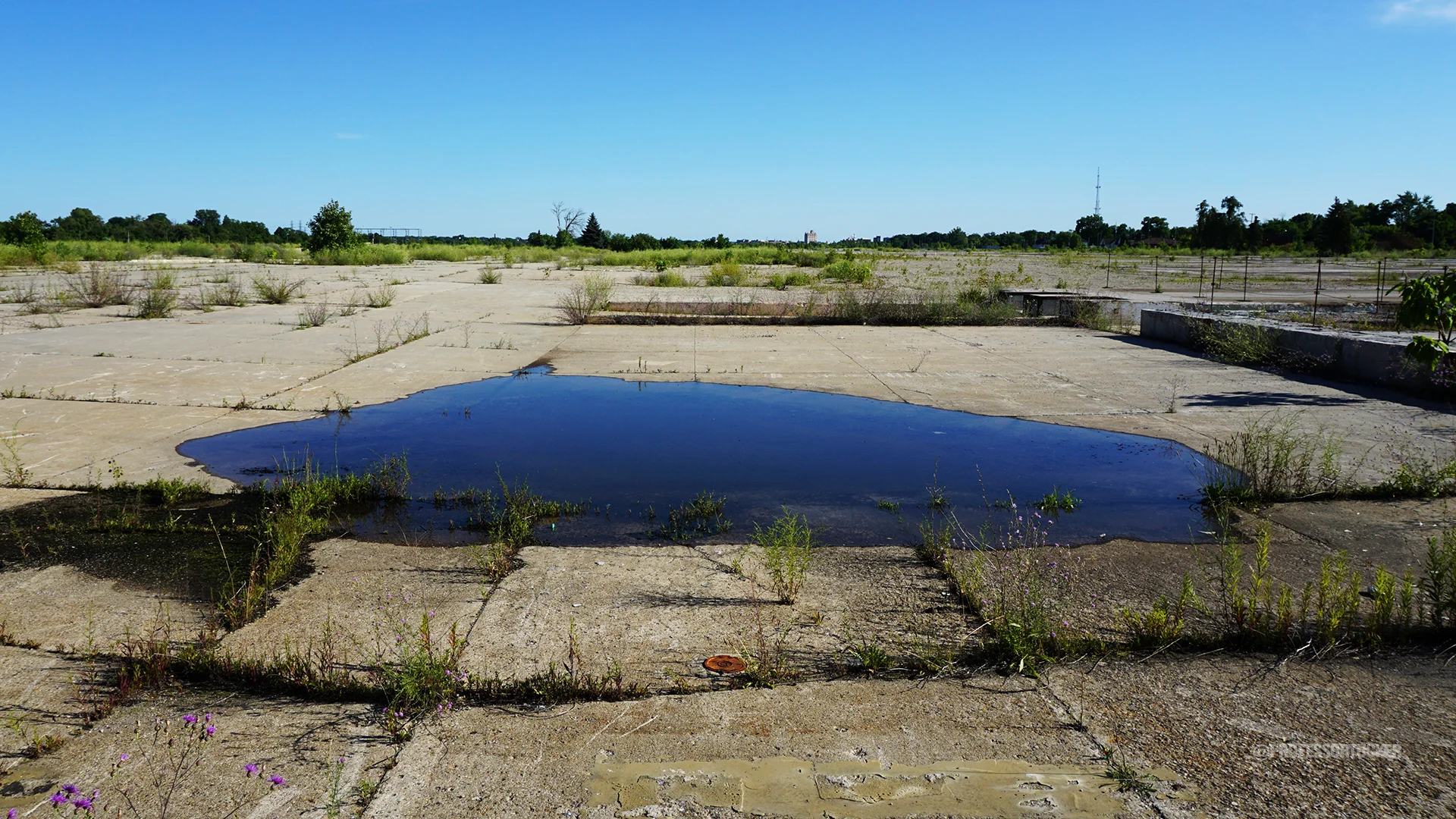 FLINT MI_Buick City 22_ProfessorTucker.jpg