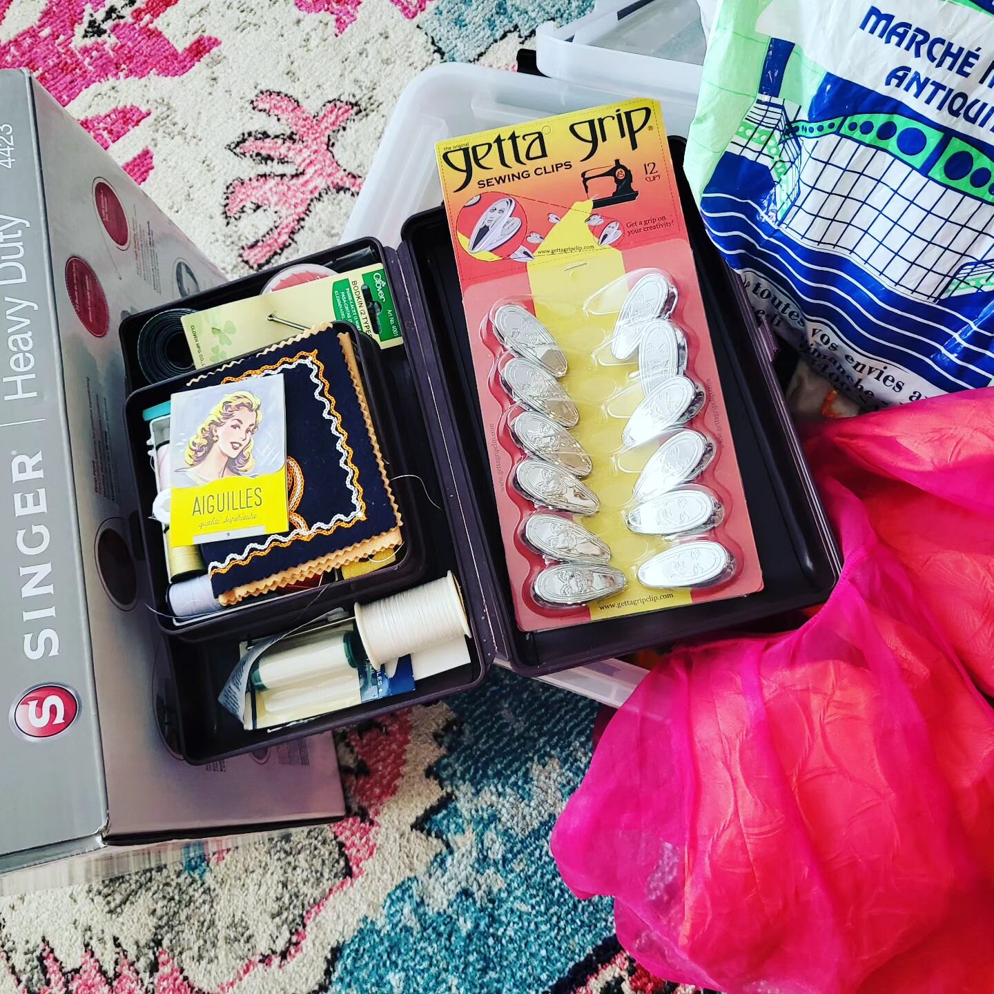 On the road to sew &amp; design my heart away with loved fashion professor, @bridgett.artise of @bornagainvintage

Here are some things I'm packing: clips, needles, thread, ribbons, trimmings, remnants, old clothes, and a head full of ideas. I'll be 