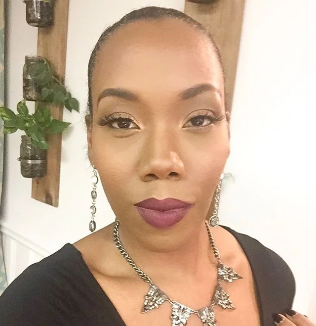 No muss, no fuss. Who says you have to do a lot? Wear what makes you feel beautiful.  #mua #atlmua #atlantamakeupartist #kirazitneymakeup #bookme #beauty