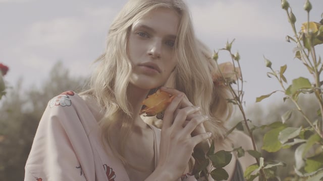 iBLUES SS18 ADV CAMPAIGN