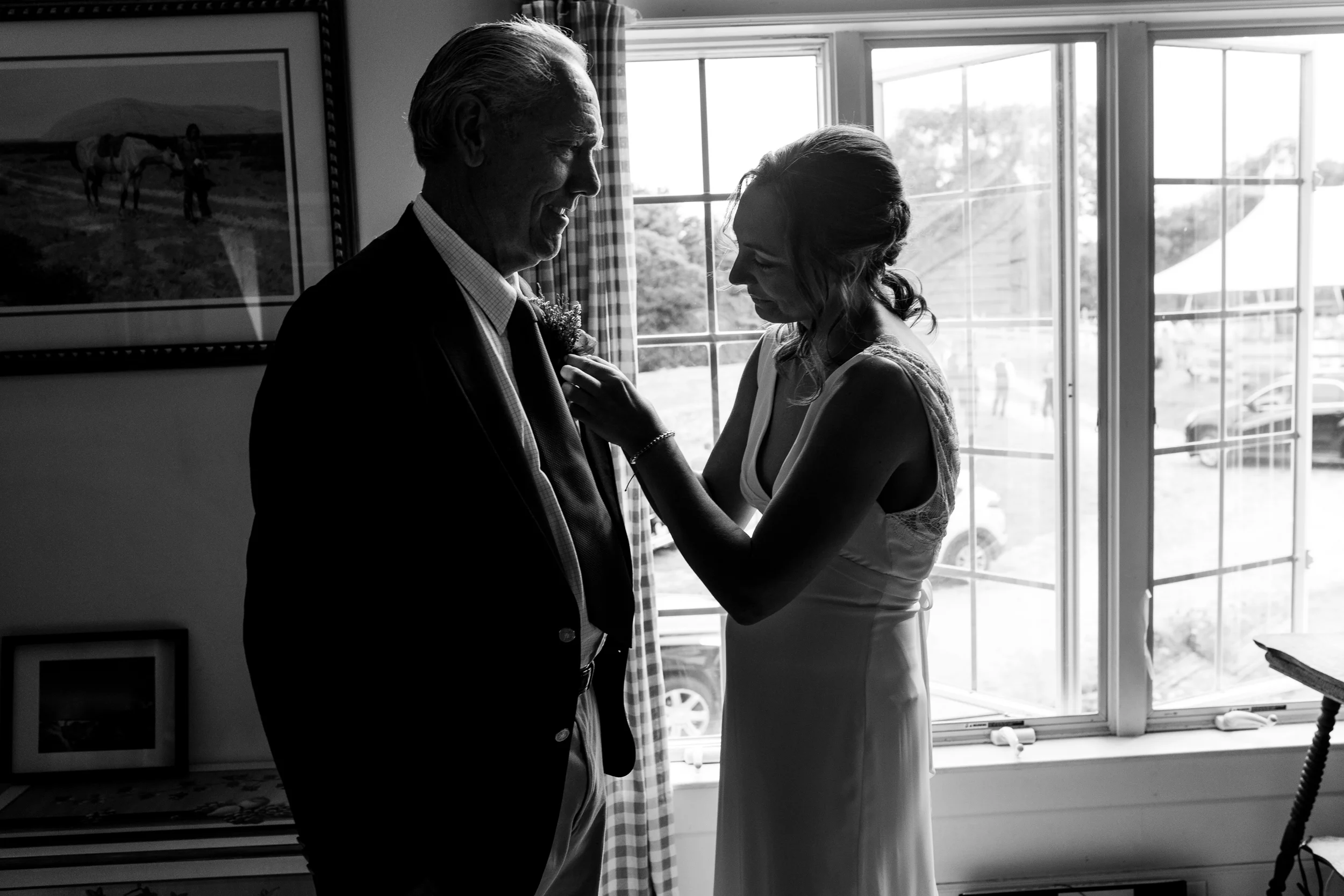 maine wedding photography_bride and groom portraits_vinatage car-15.jpg