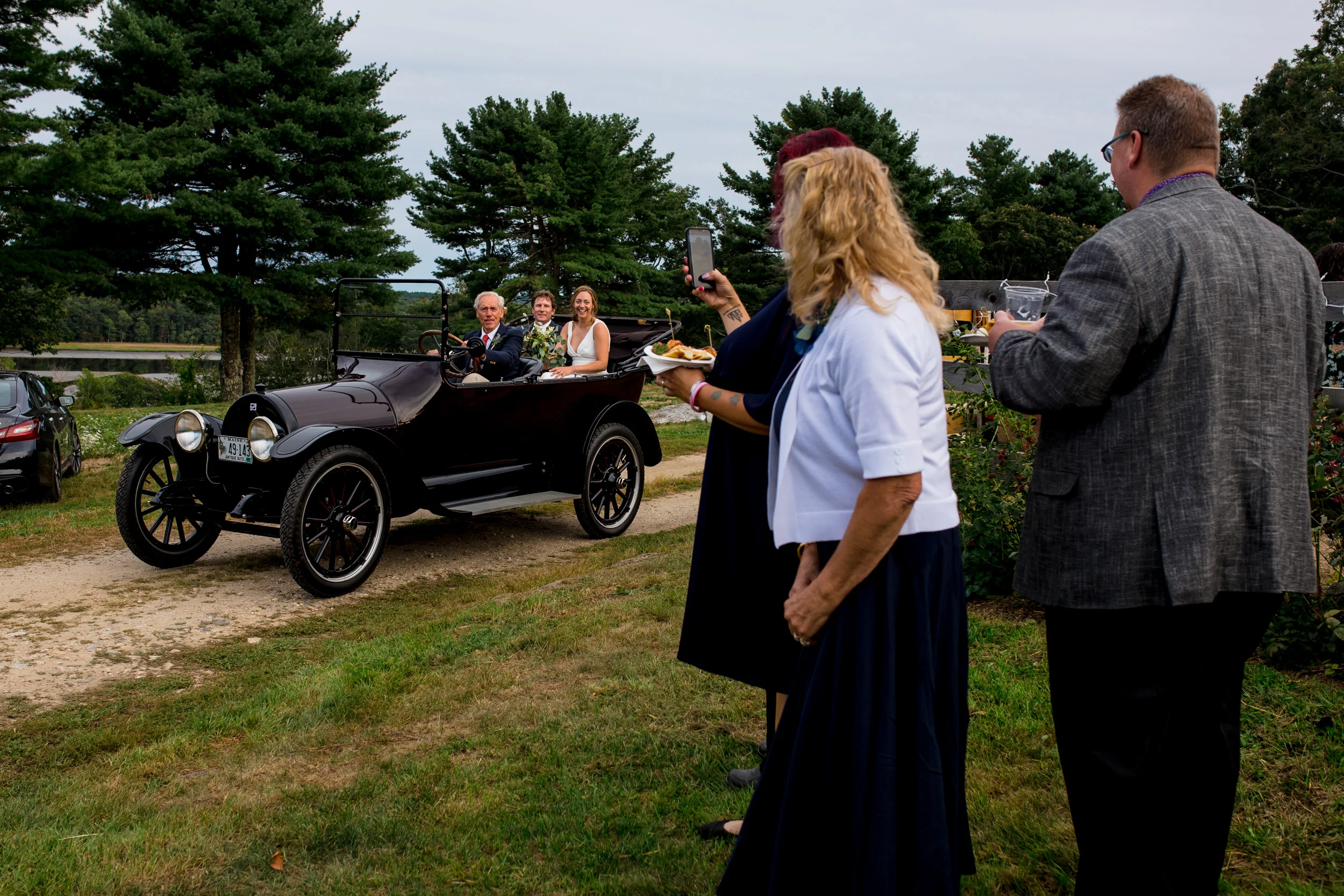 maine wedding photography_bride and groom portraits_vinatage car-56.jpg