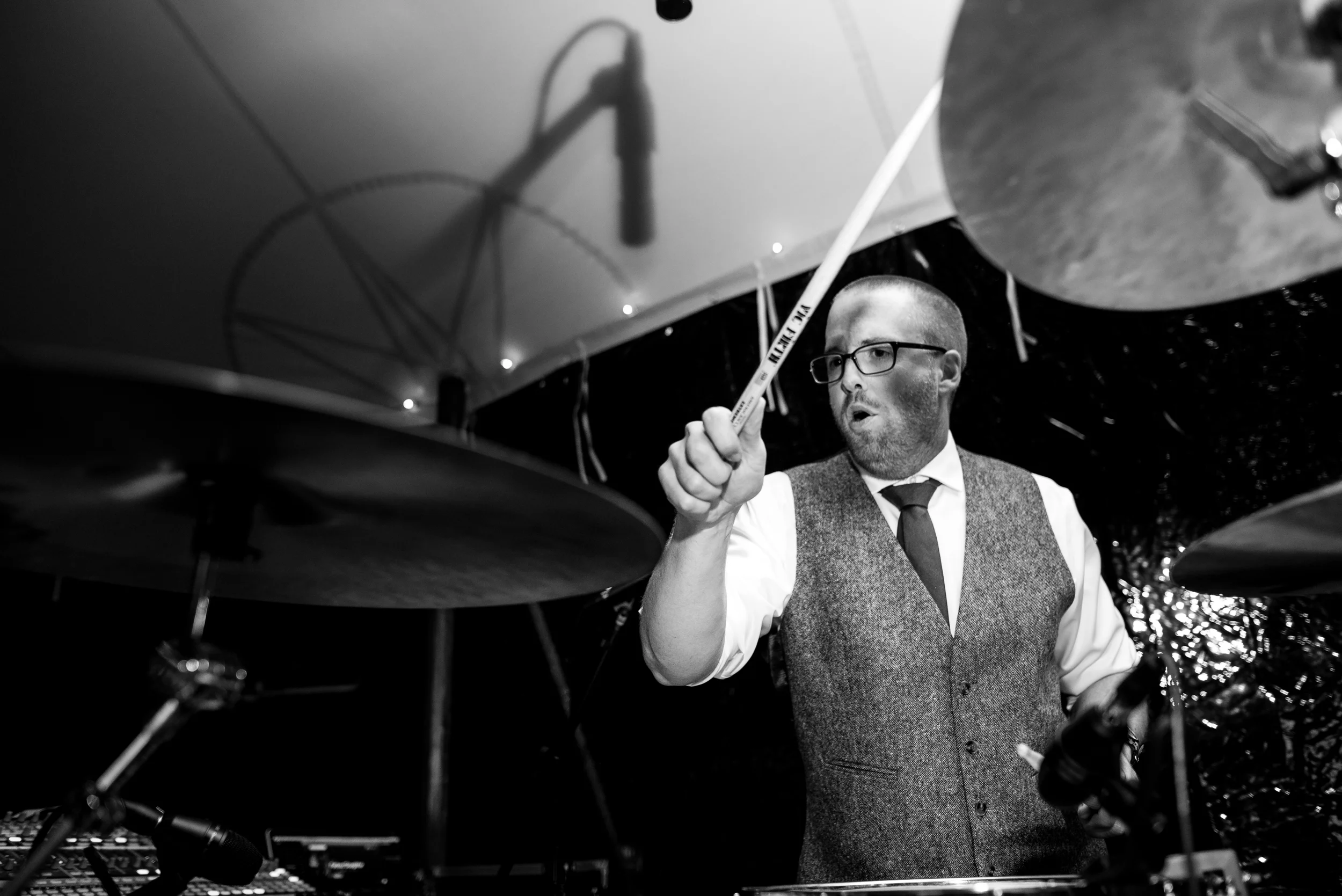 maine wedding photography_bride and groom portraits_vinatage car-81.jpg