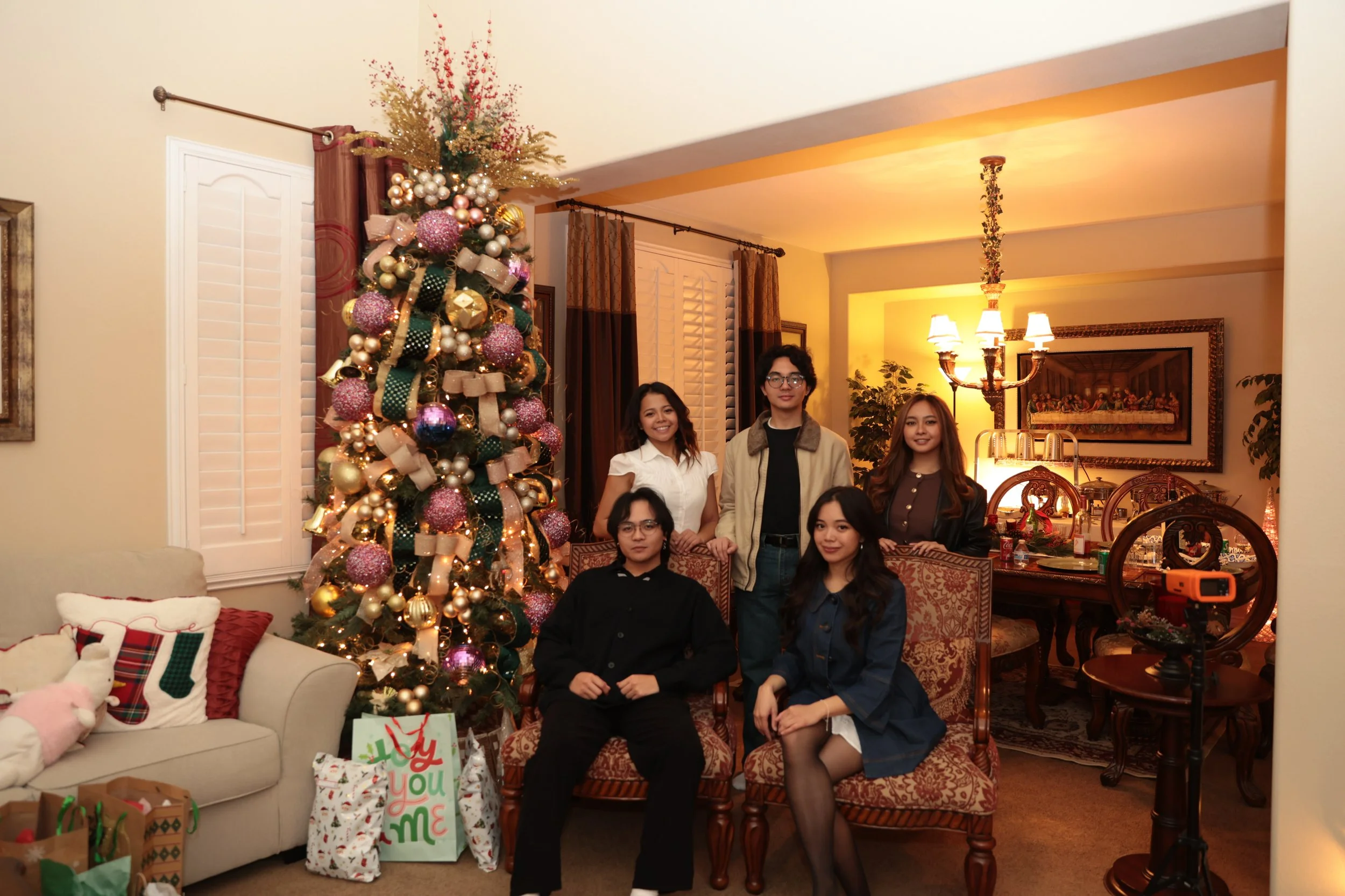 xmas 2025_home_-146.jpg