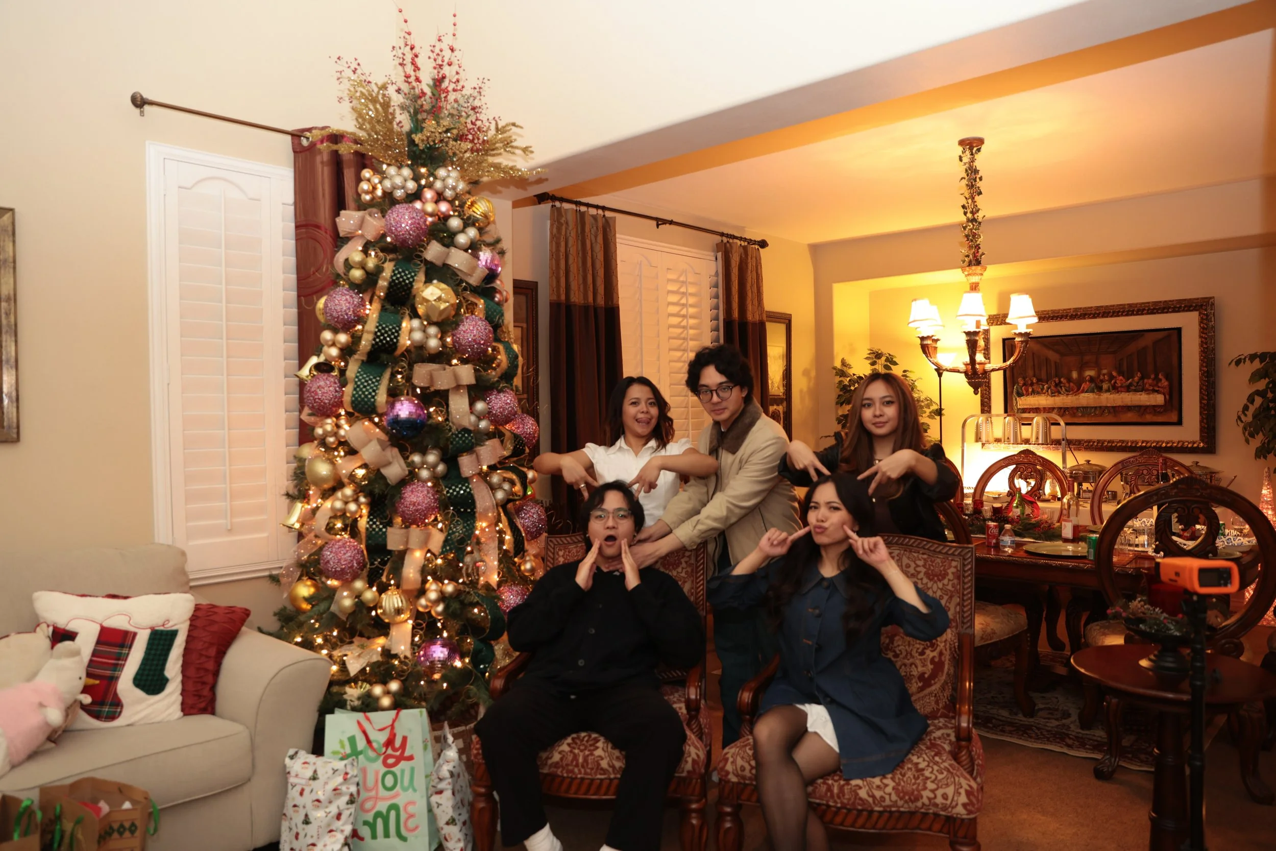 xmas 2025_home_-147.jpg