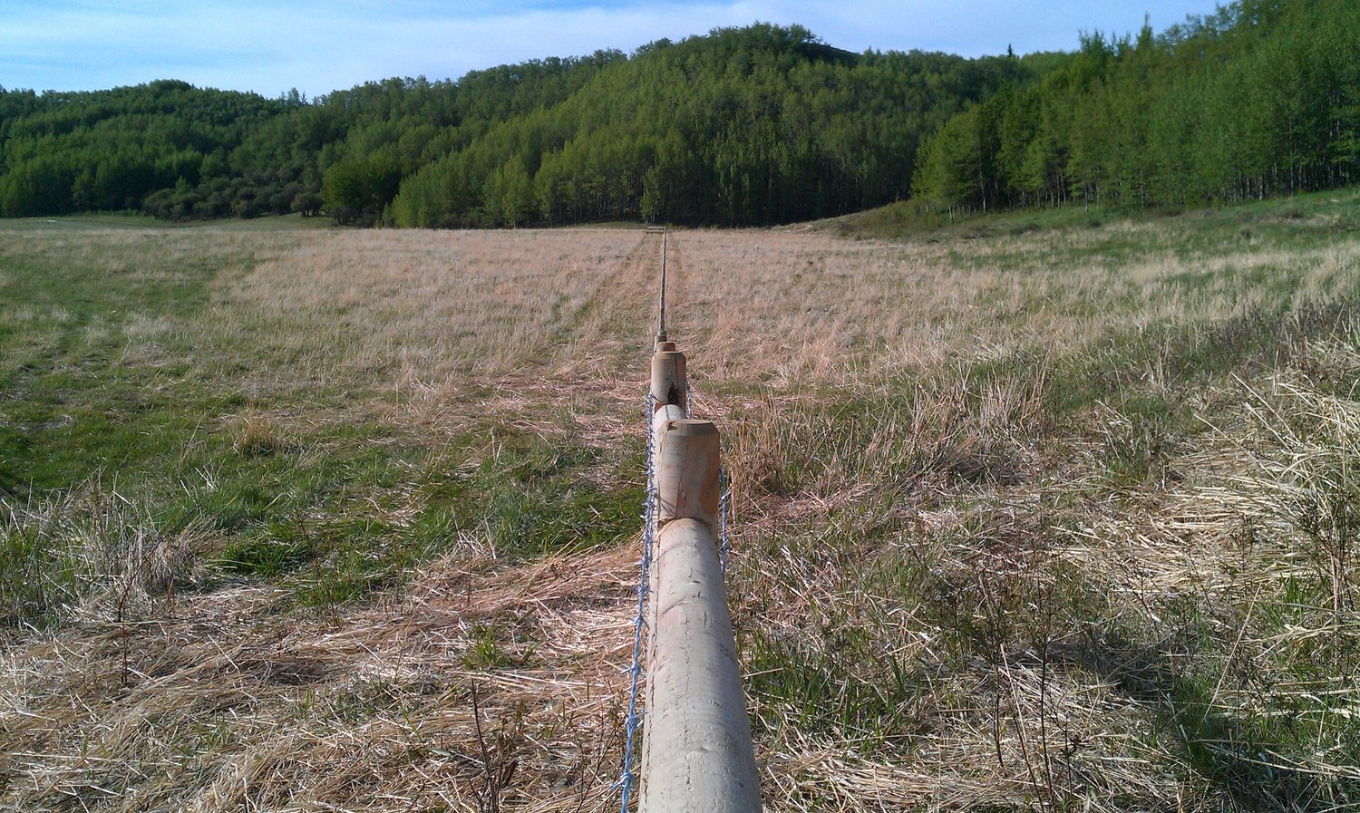 barbed-wire-fence-wildwestfencing.jpg