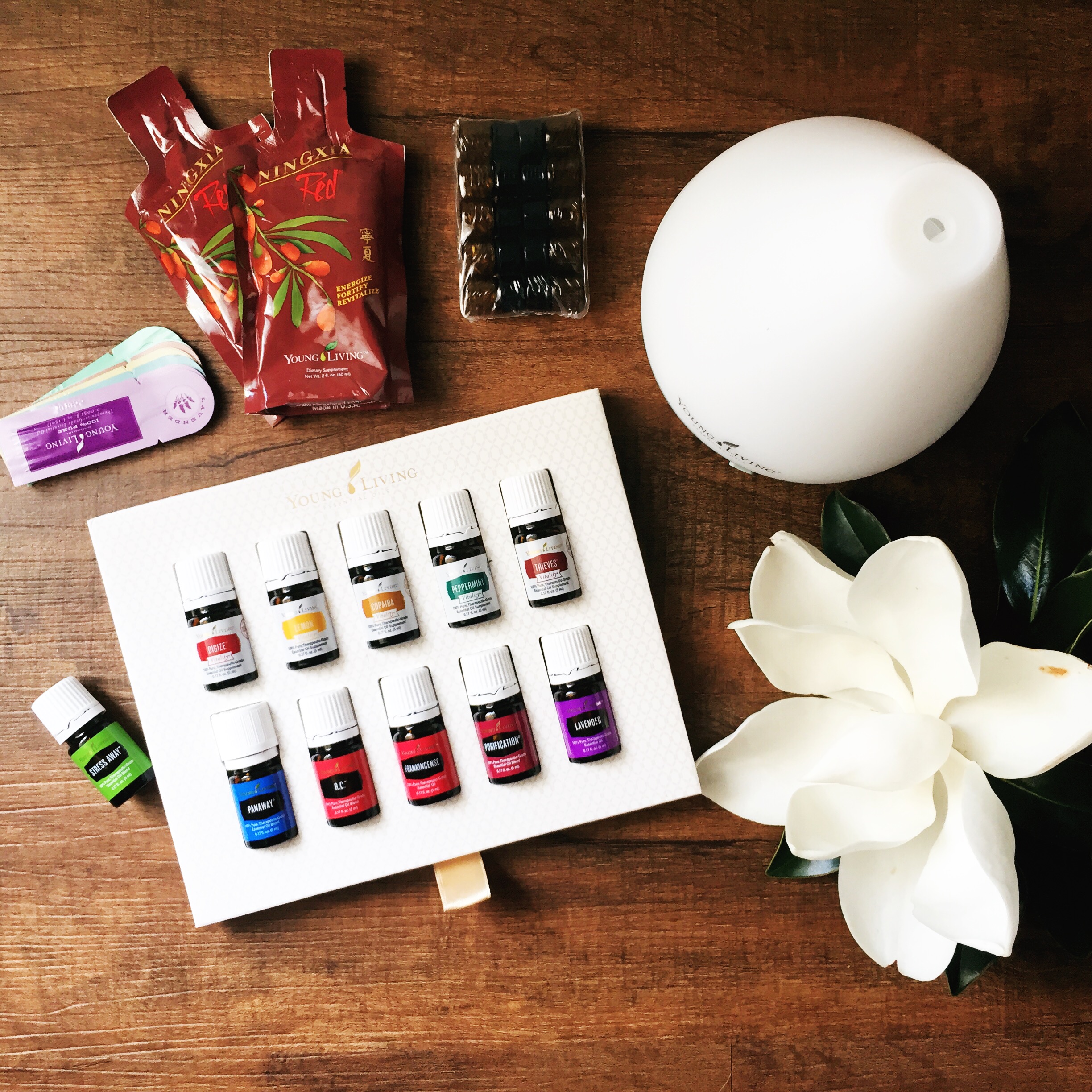 The Premium Starter Kit from young Living comes with 11 Oils, a Diffuser and several other must-have products!
