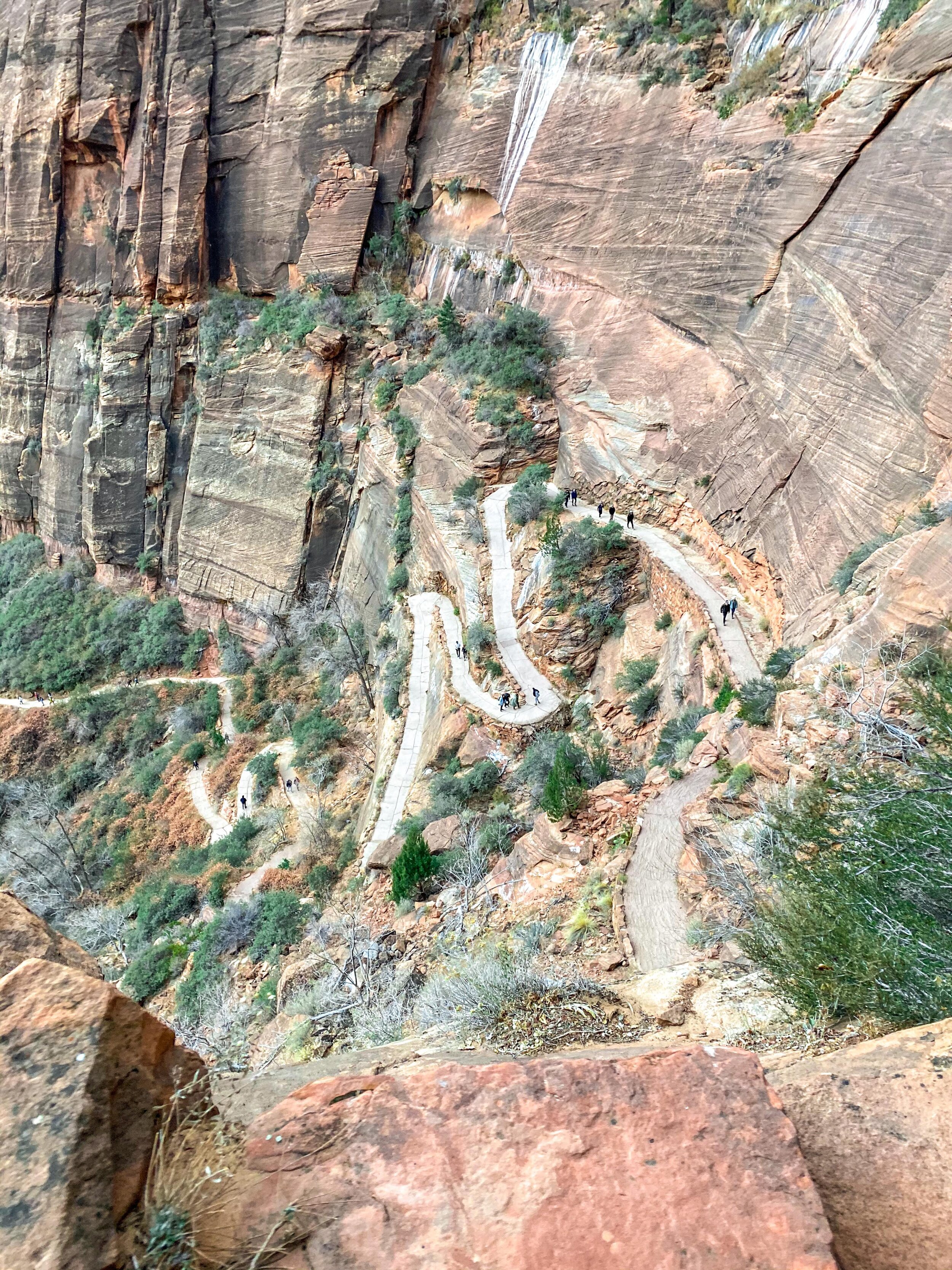 The switchbacks along the trail t Angels landing or scout overlook