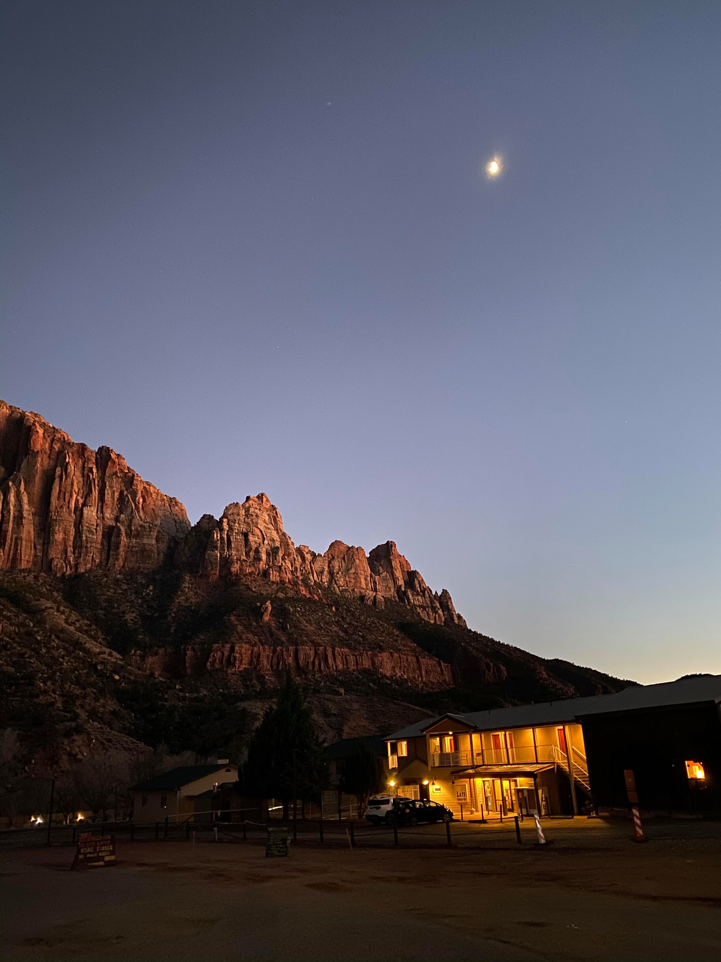 if you’re staying in or near zion national park, be sure to look up at night!