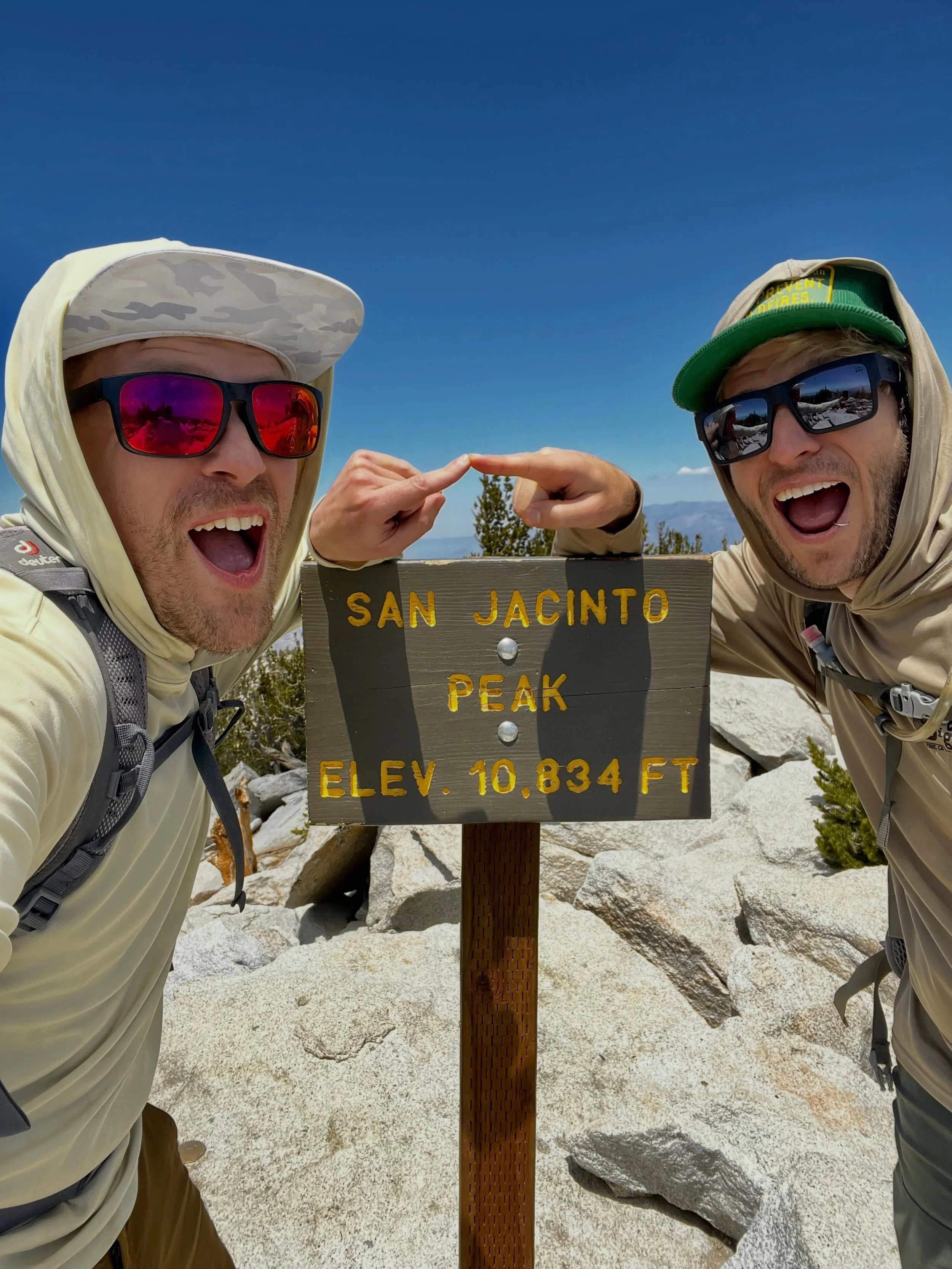 Memorializing my quads after conquering the ~2 vertical miles elevation gain and ~18.4 miles of Cactus to Clouds this past weekend 🤘🏻 the hike with the single greatest continuous elevation gain in the USA; 10,435-ish feet by OnX&rsquo;s metric. Sta