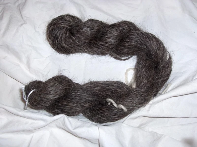black Icelandic tog, 2-ply bulky wt.jpg
