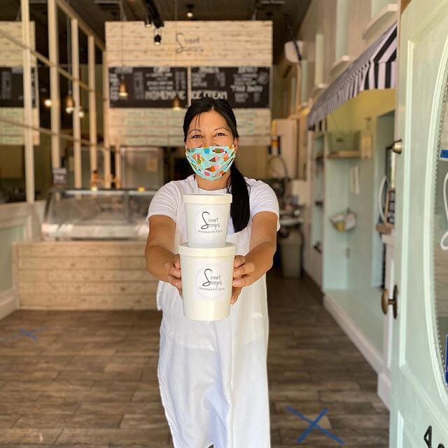 We love our customers &amp; we love our team &amp; we love our business - so we require masks for all ❤️⁣
⁣
When you visit : ⁣
&bull; Please wear your mask while in line⁣
&bull; Please keep your mask on while making your order - it may not feel natur