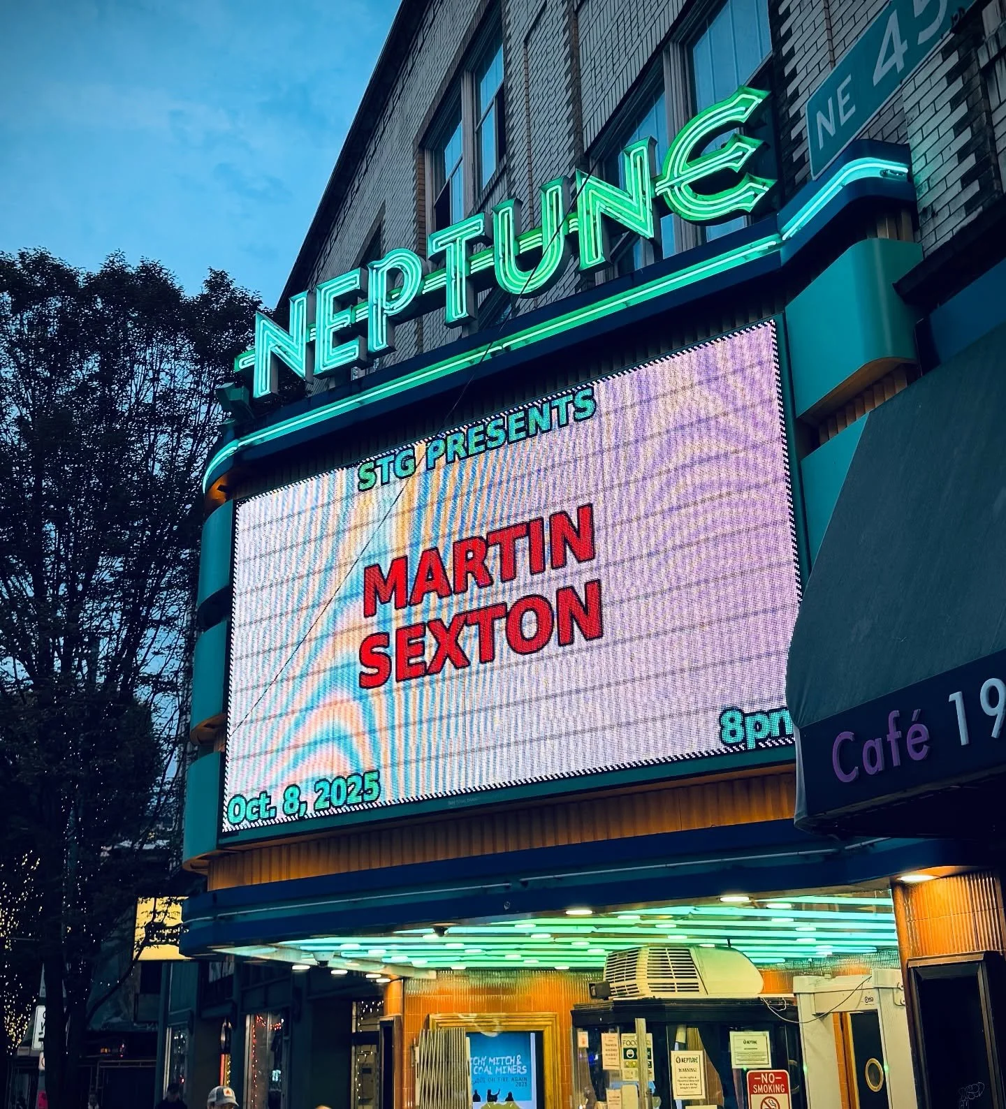 Seattle tonight! So good to be back in the USA! (full tour at martinsexton.com)