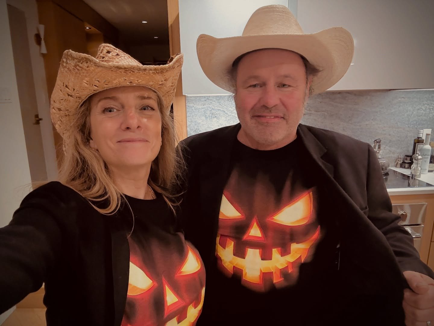 Happy Halloween! So good to be home🎃