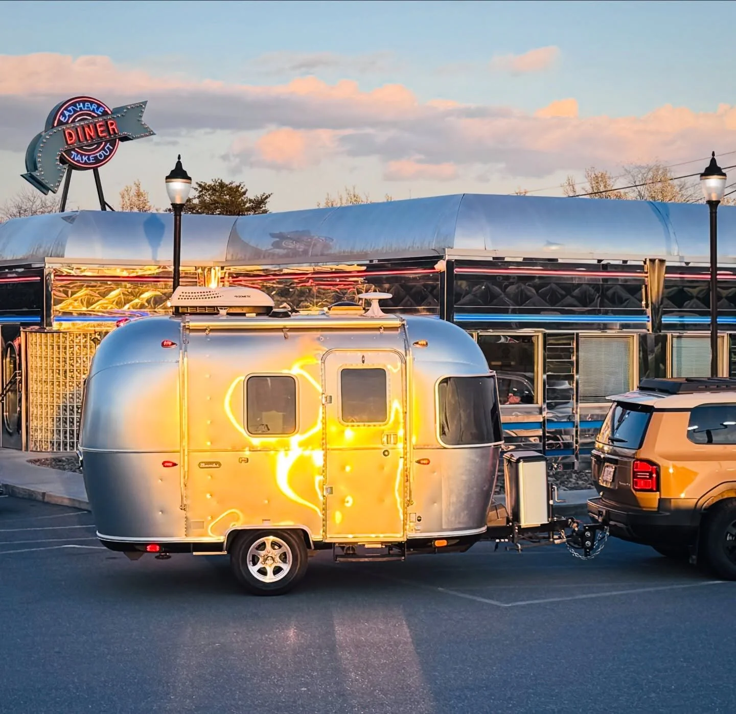 Pitstop. Knoxville tonight!