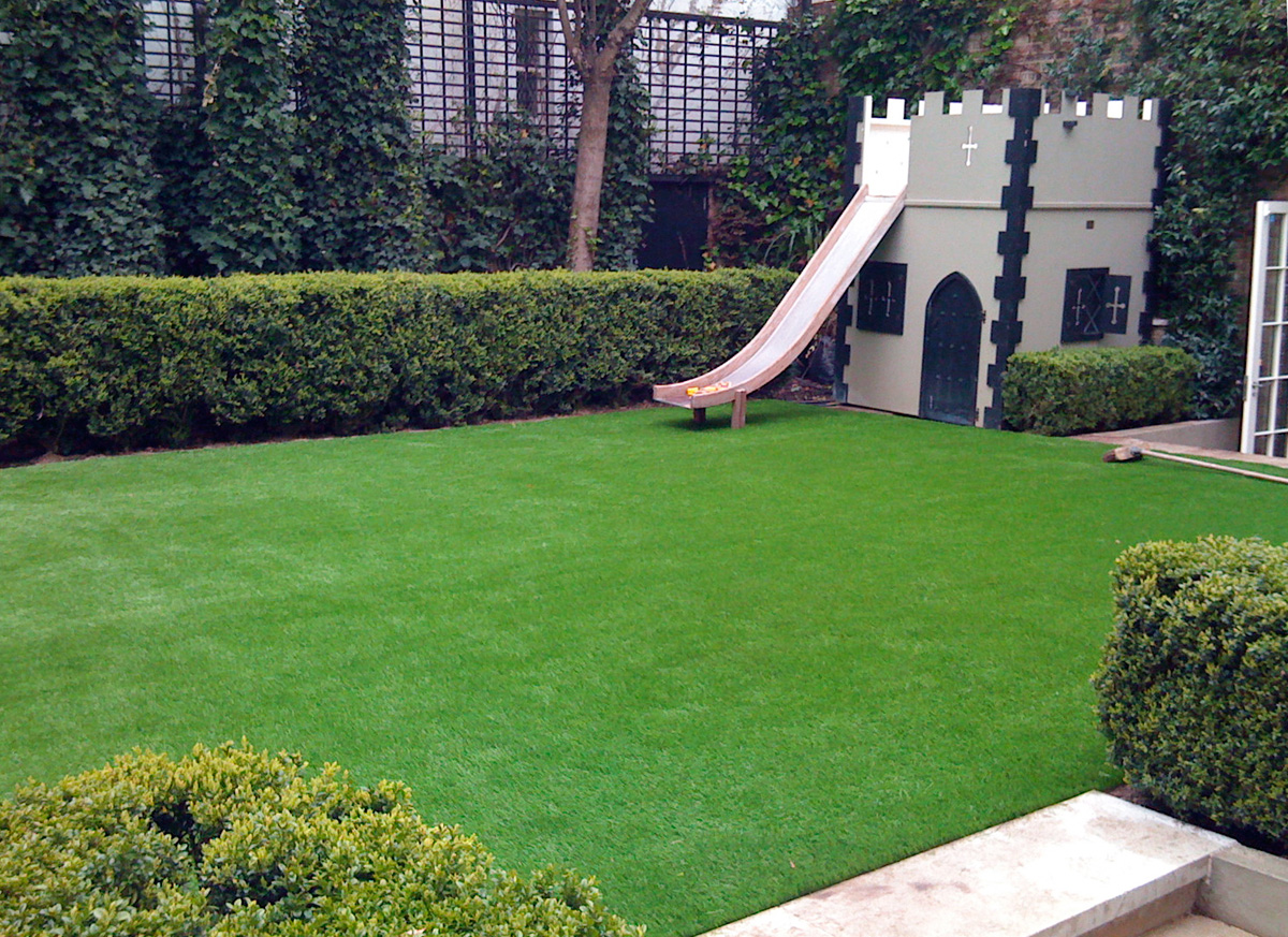 artificial-grass-playground-uk.jpg
