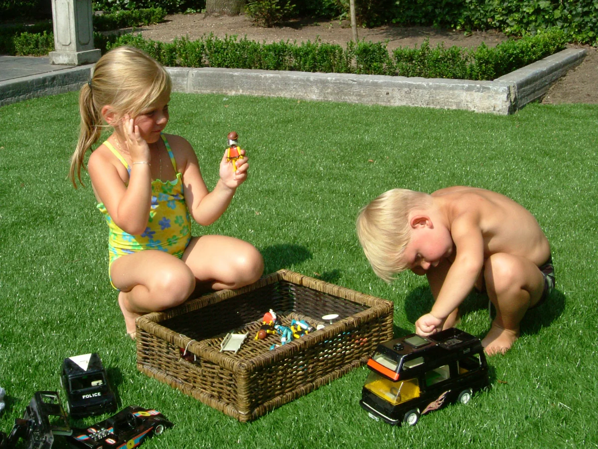 #synthetic grass and kids