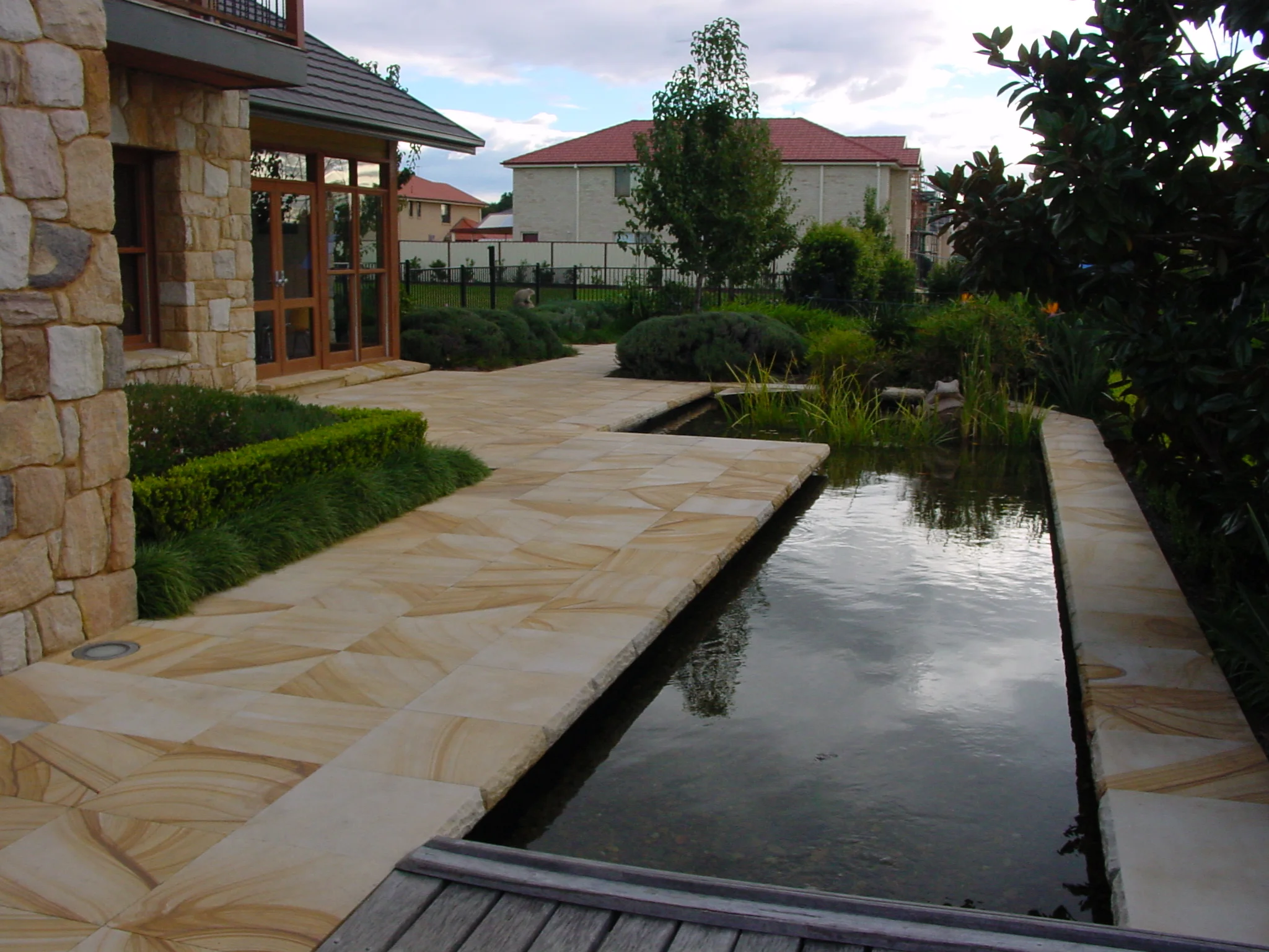 paving,planting,green look