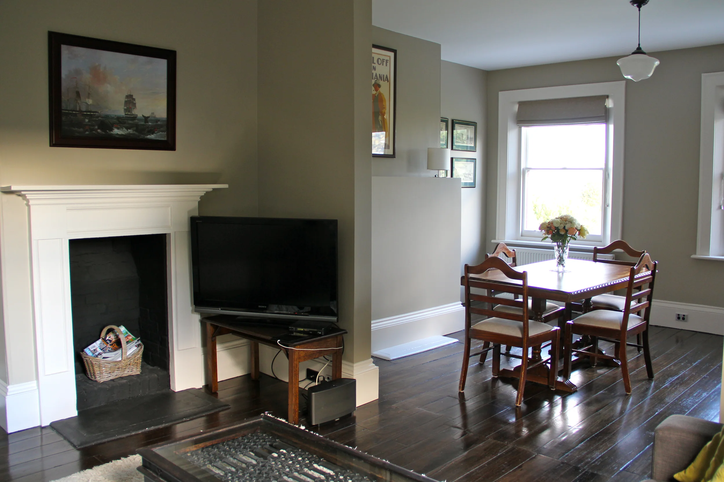 Lounge TV dining.jpg