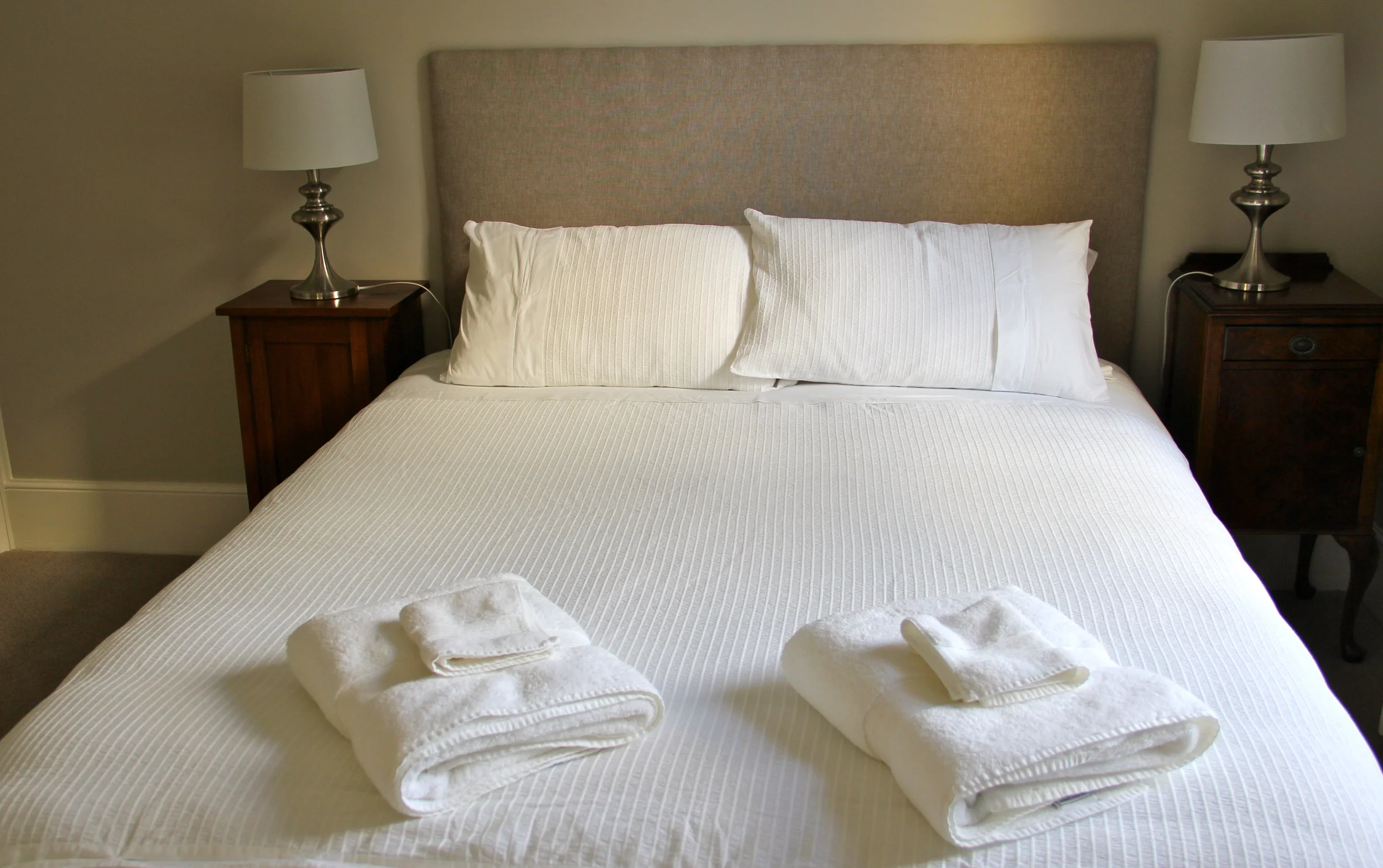 Bedroom 1 bed close up.jpg