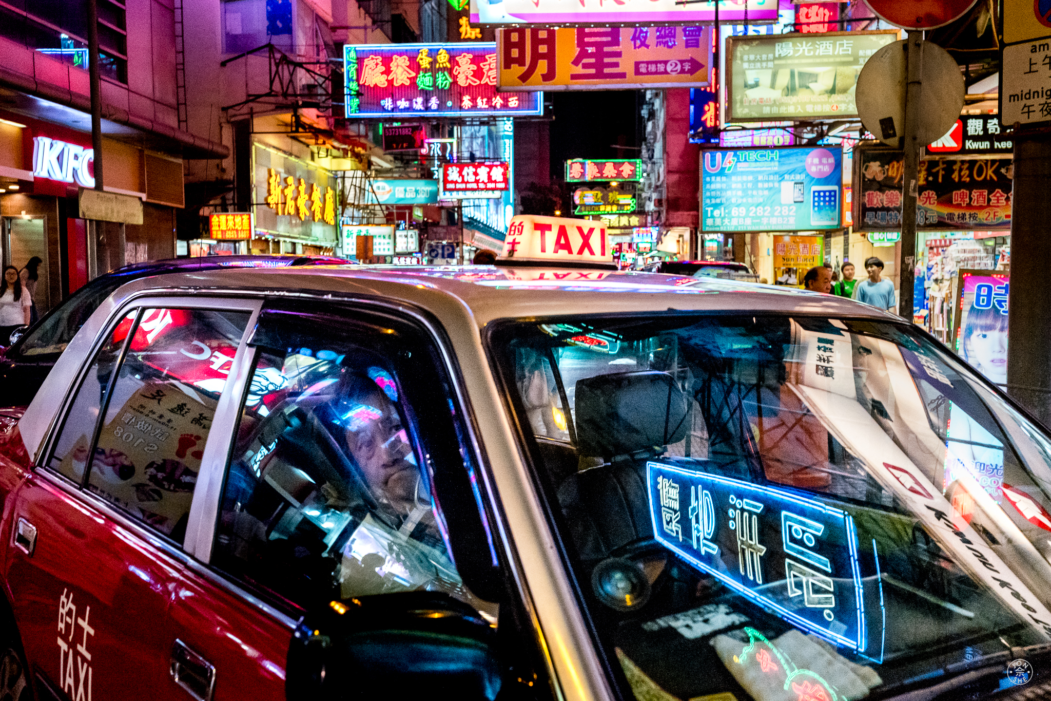 Neon Taxi