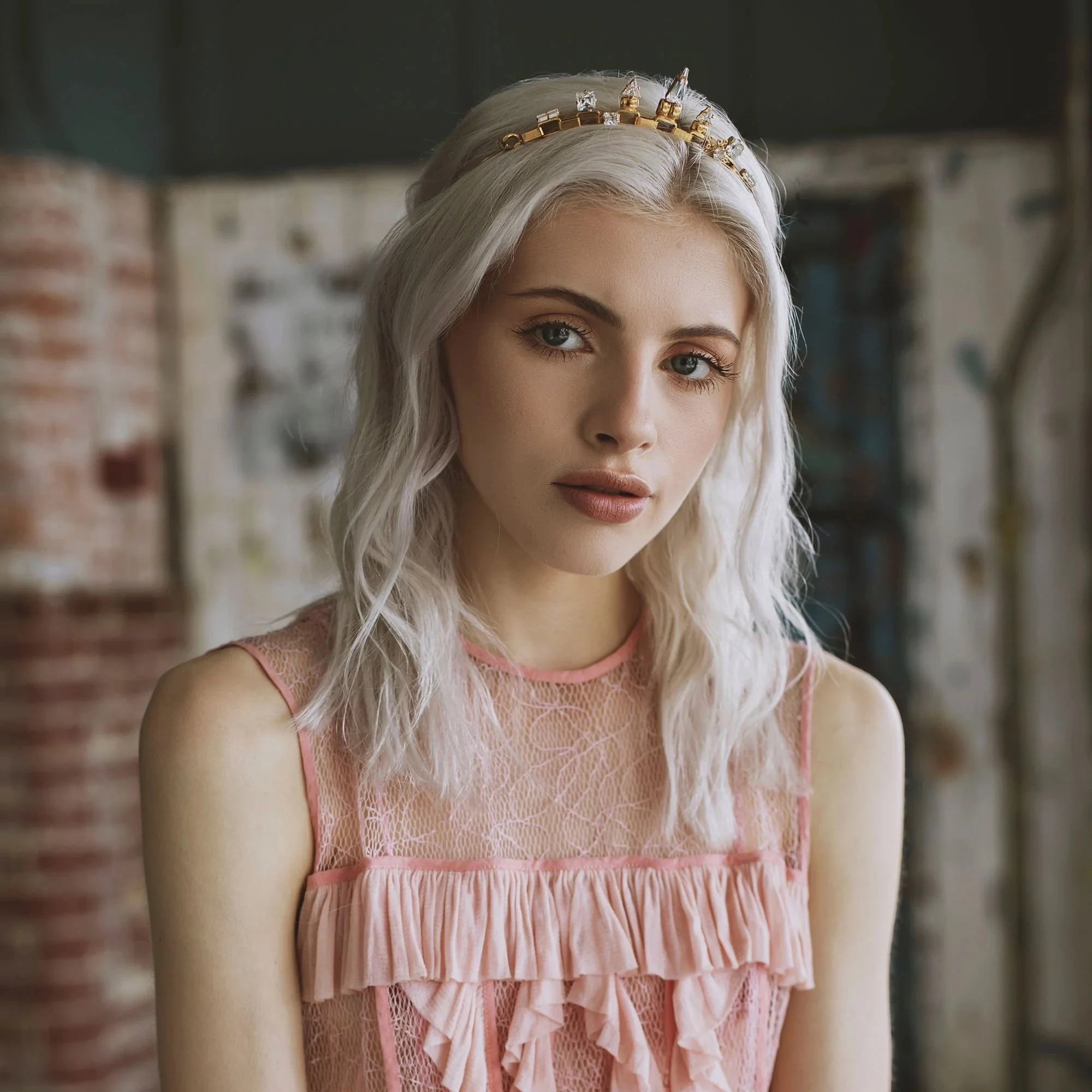 davida-front-model-halo-and-co-1.1 copy.jpg