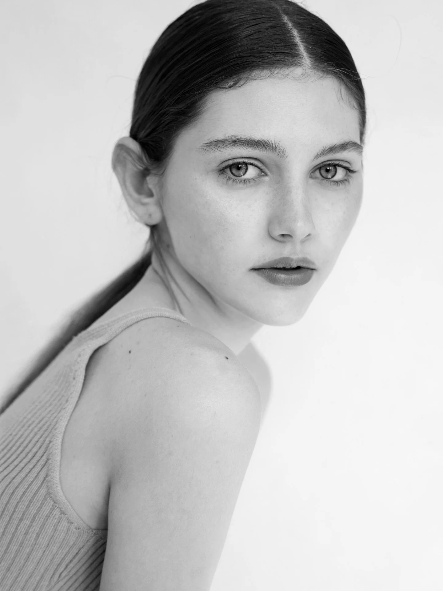 Welcome JULIA @mbmodelmanagement 
We like this shoot and your attitude 🦋💎

#pure #beauty #modelagency #modelbooking #unique