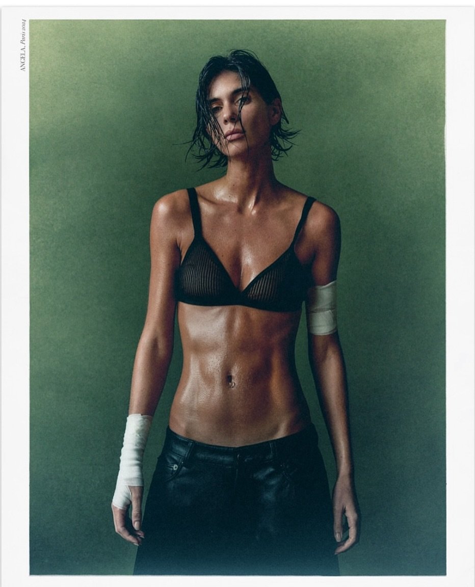 ANGELA is back and ready for bookings 🔥🔥🔥

We love this work with @thomaslavellephotography 

#stronger #better #backinbusiness #supermodel #mama #model #powerwomen #fashionmodel #fashionphotograph #paris #greatwork #edgy #topbody #hot #cool #brun