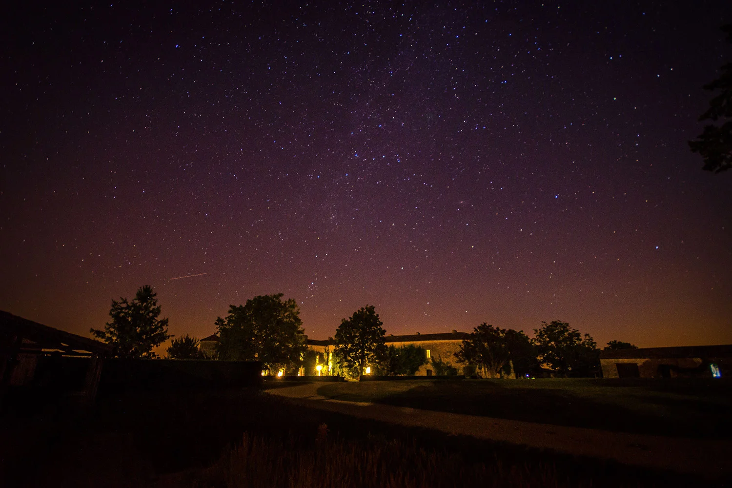 Stars-over-chateau.jpg