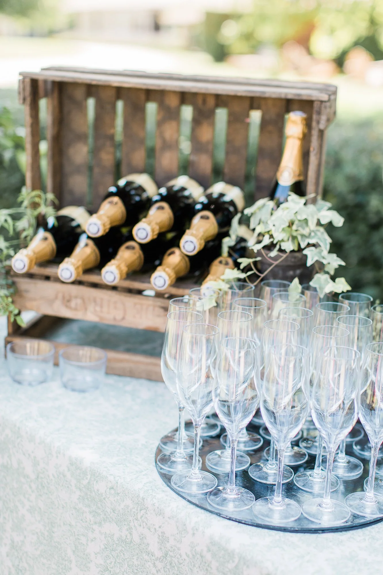 Limitless cremant as part of the all inclusive wedding package at Chateau Rigaud in Bordeaux, France